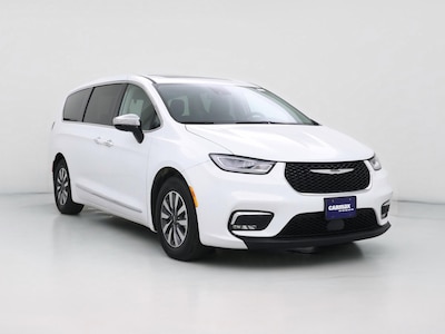 White 2023 Chrysler Pacifica Hybrid Limited