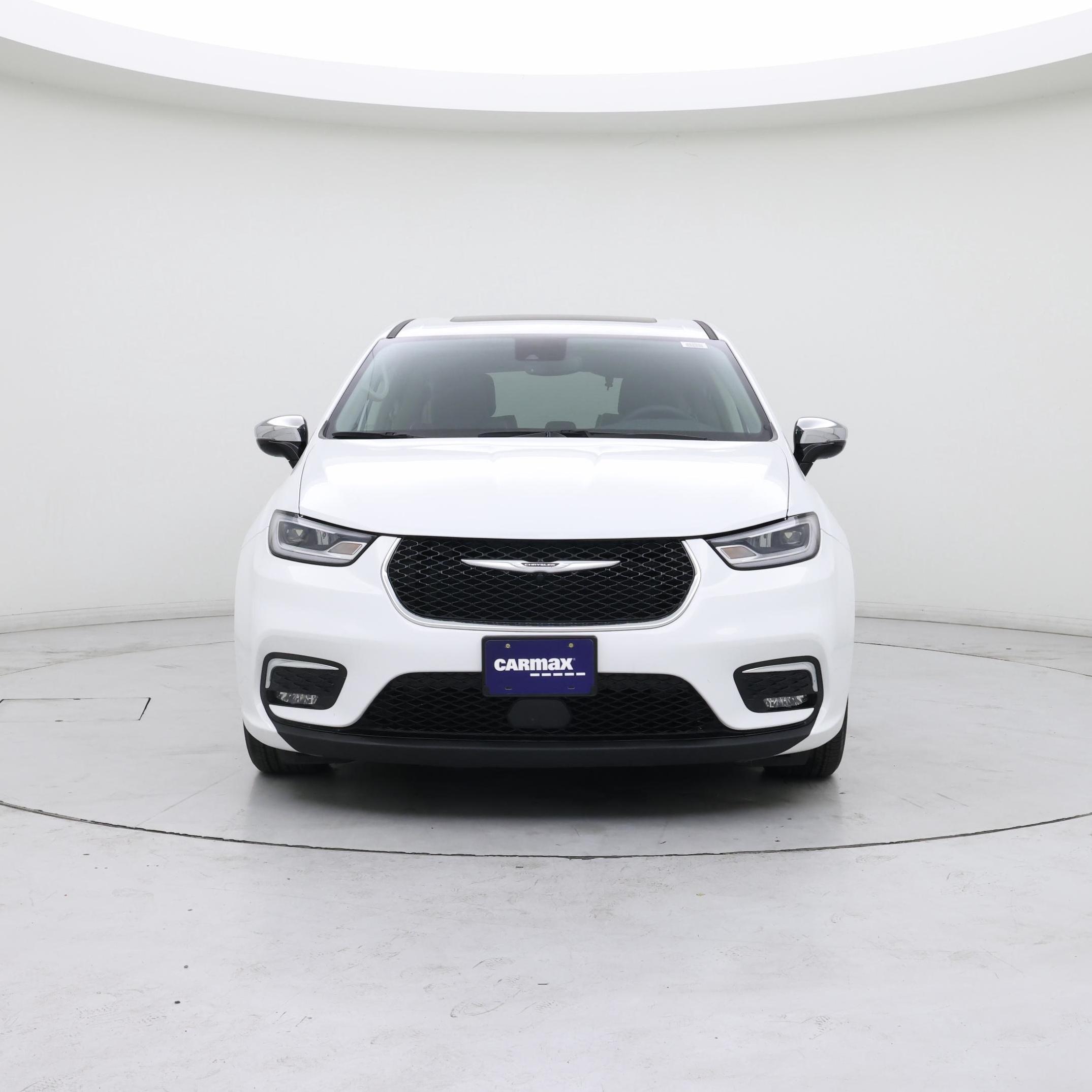 Thumbnail: 2023 Chrysler Pacifica - 5