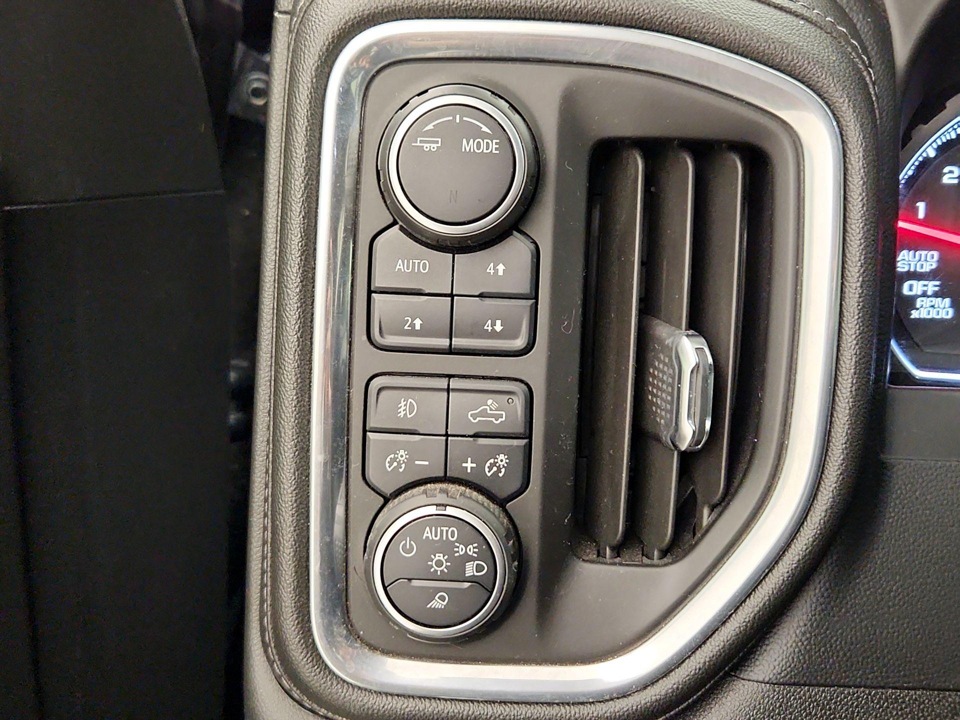 Thumbnail: 2021 Chevrolet Silverado 1500 - 13