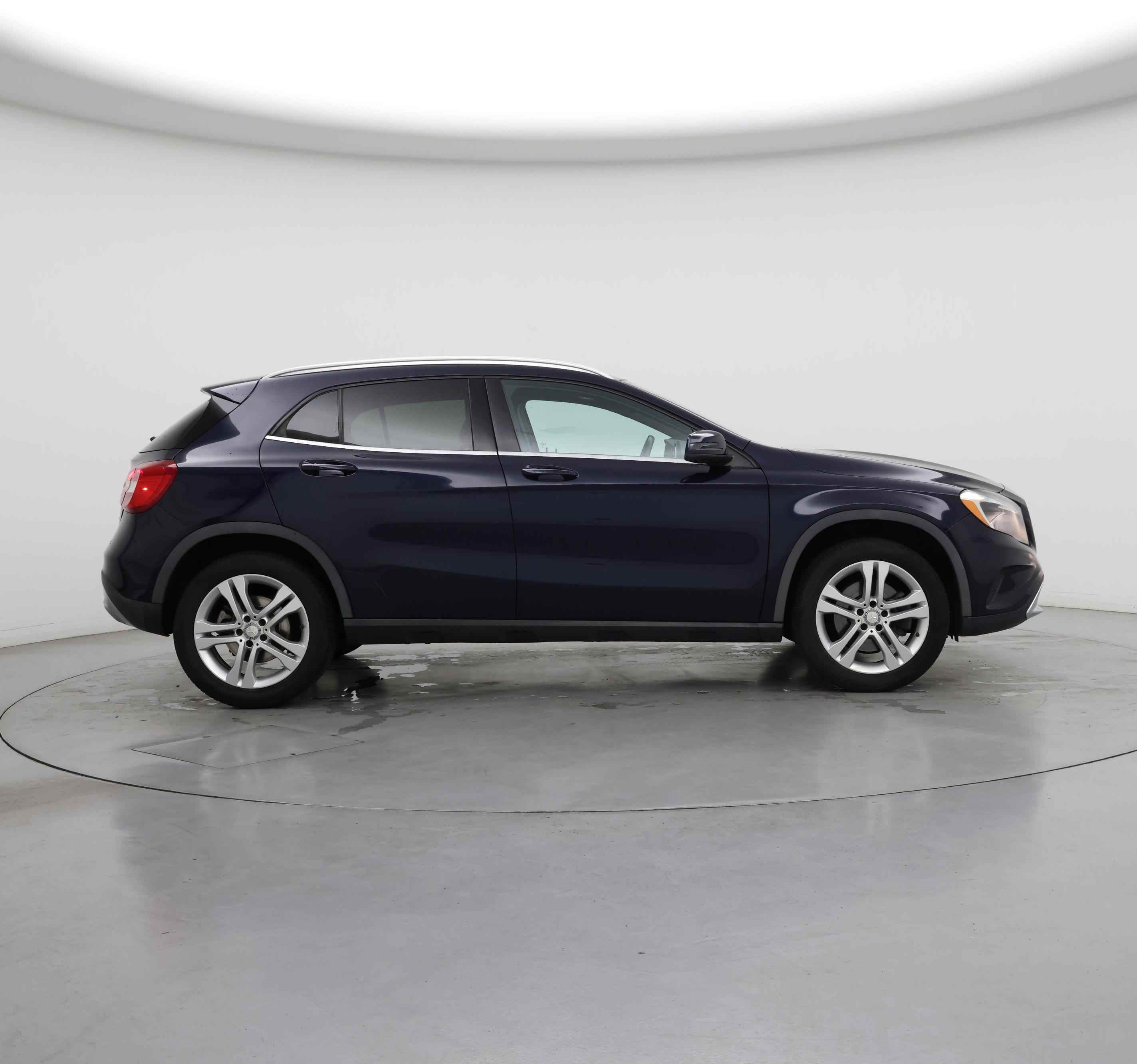 Thumbnail: 2017 Mercedes-Benz GLA - 7