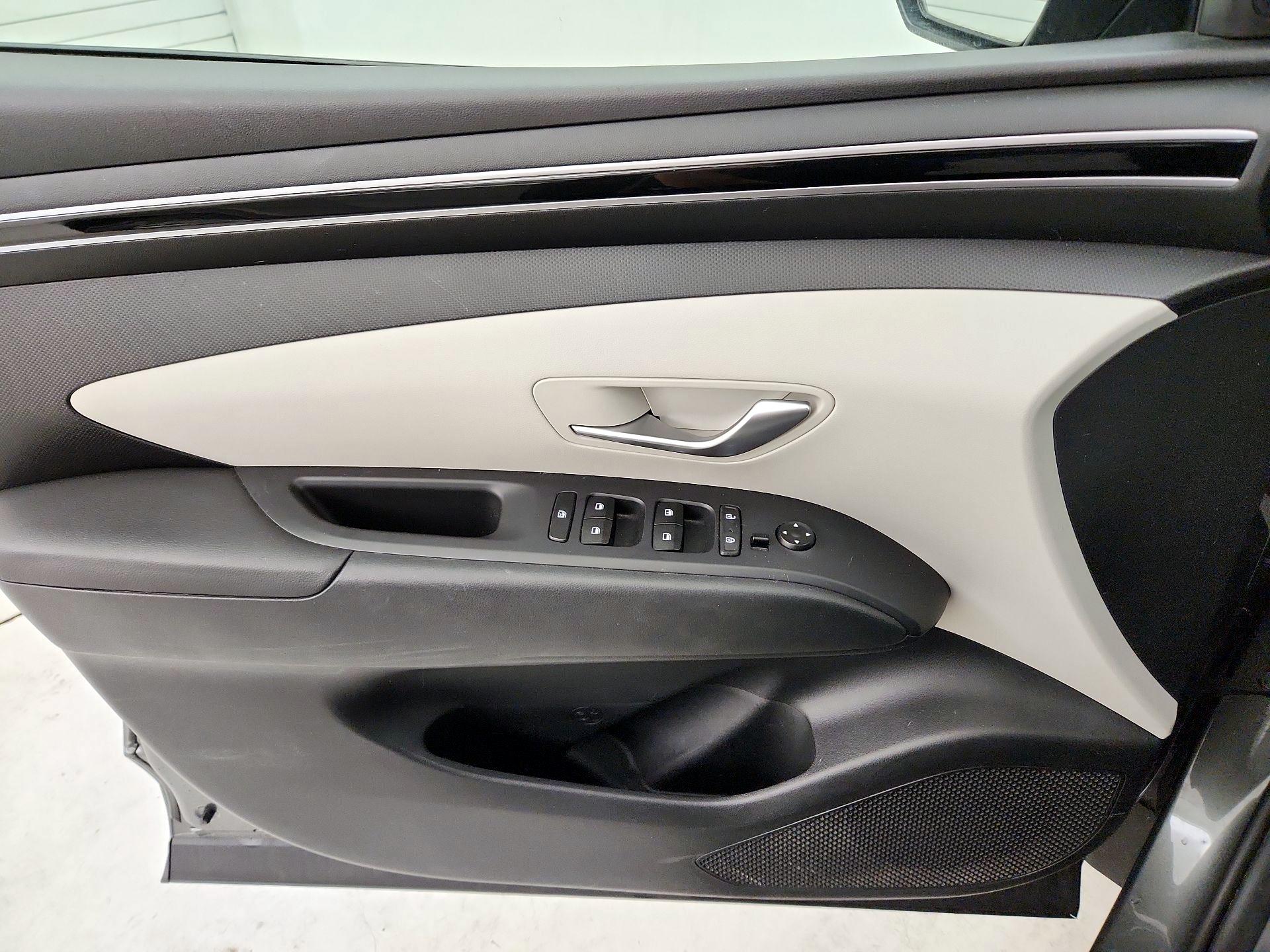 Thumbnail: 2022 Hyundai Tucson - 12