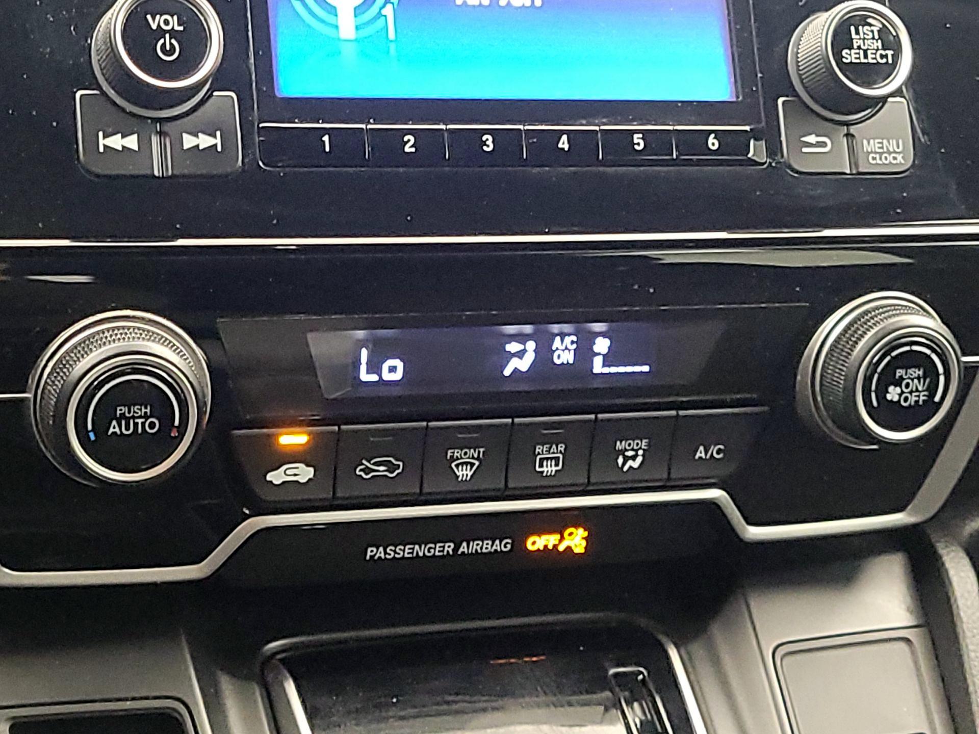 Thumbnail: 2019 Honda CR-V - 16