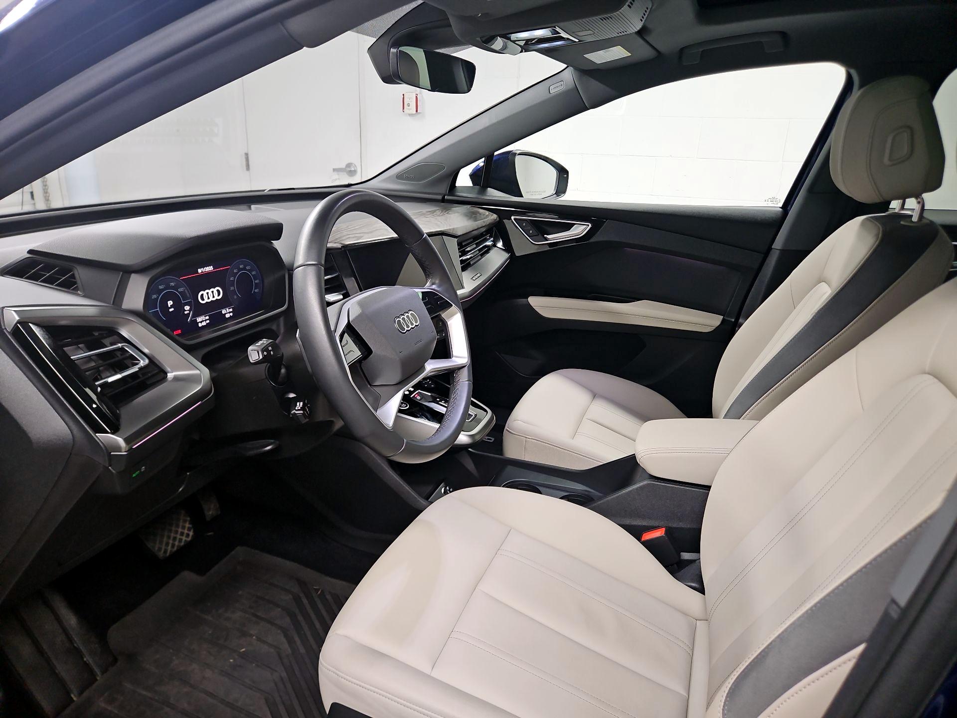 Thumbnail: 2023 Audi Q4 e-tron - 11