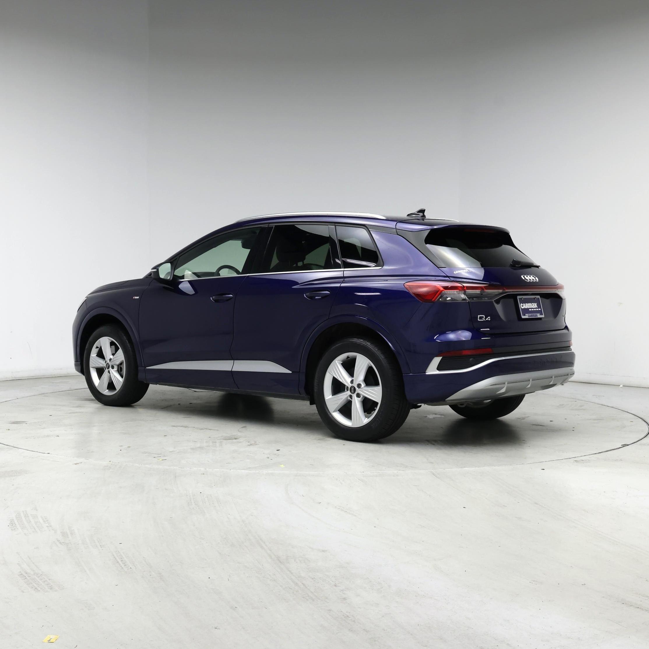 Thumbnail: 2023 Audi Q4 e-tron - 2