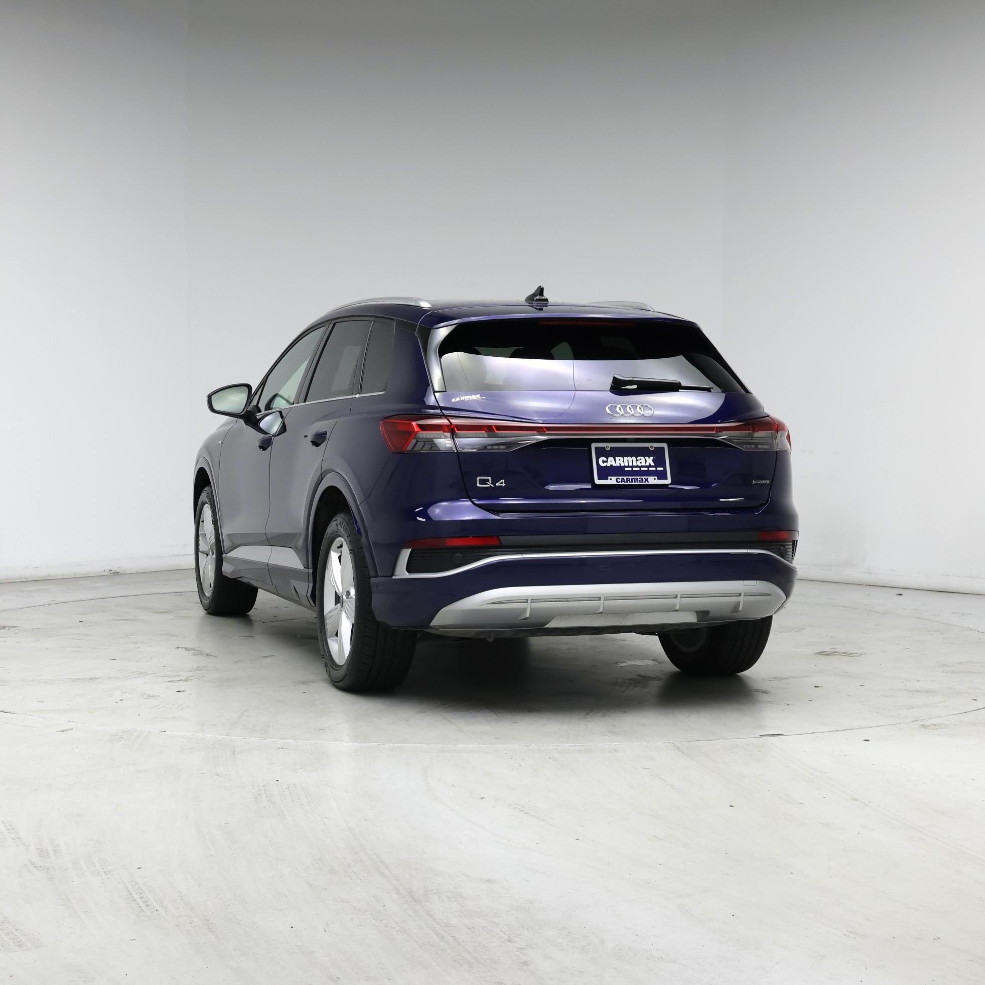 Thumbnail: 2023 Audi Q4 e-tron - 6