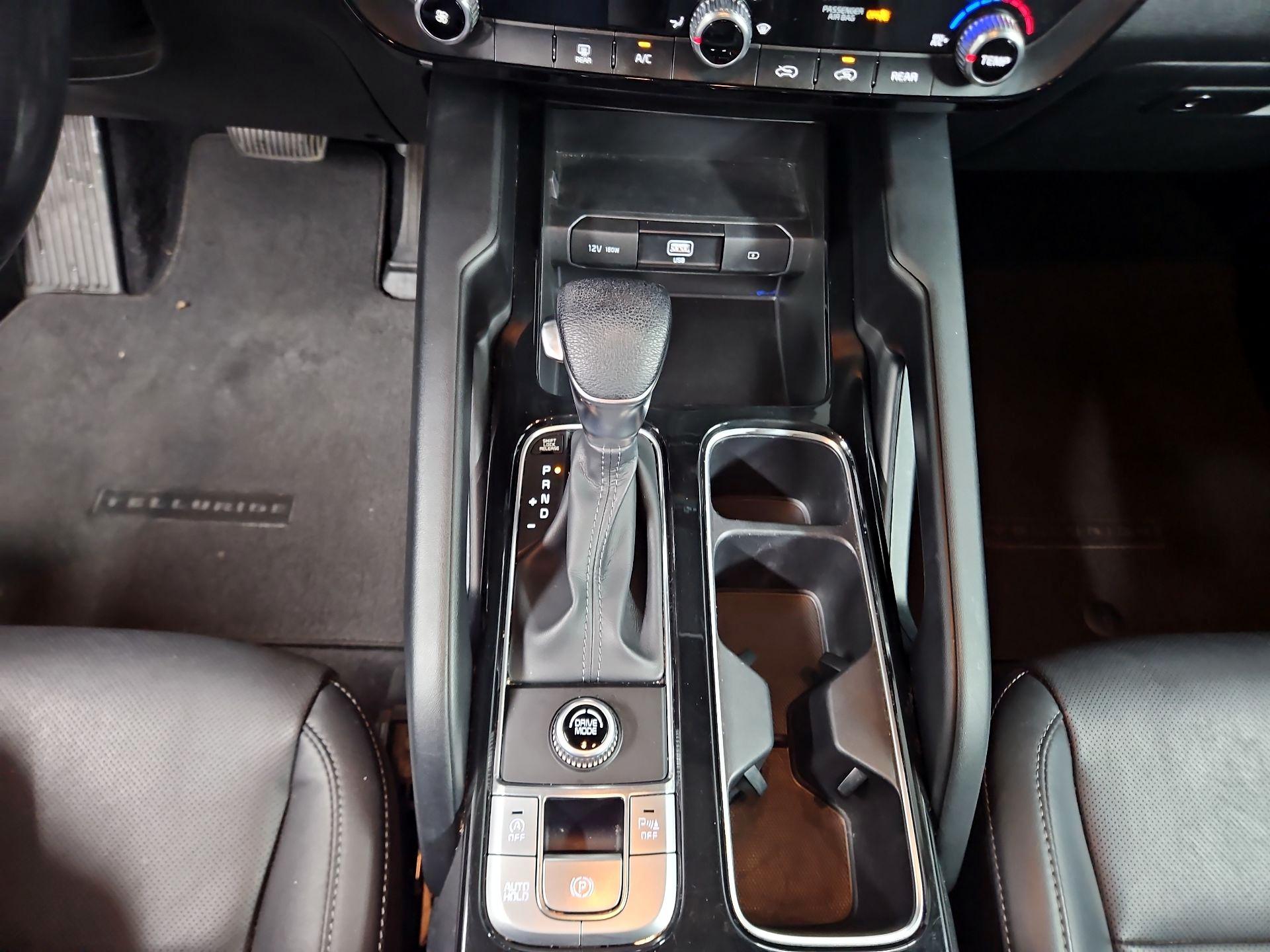 Thumbnail: 2021 Kia Telluride - 17