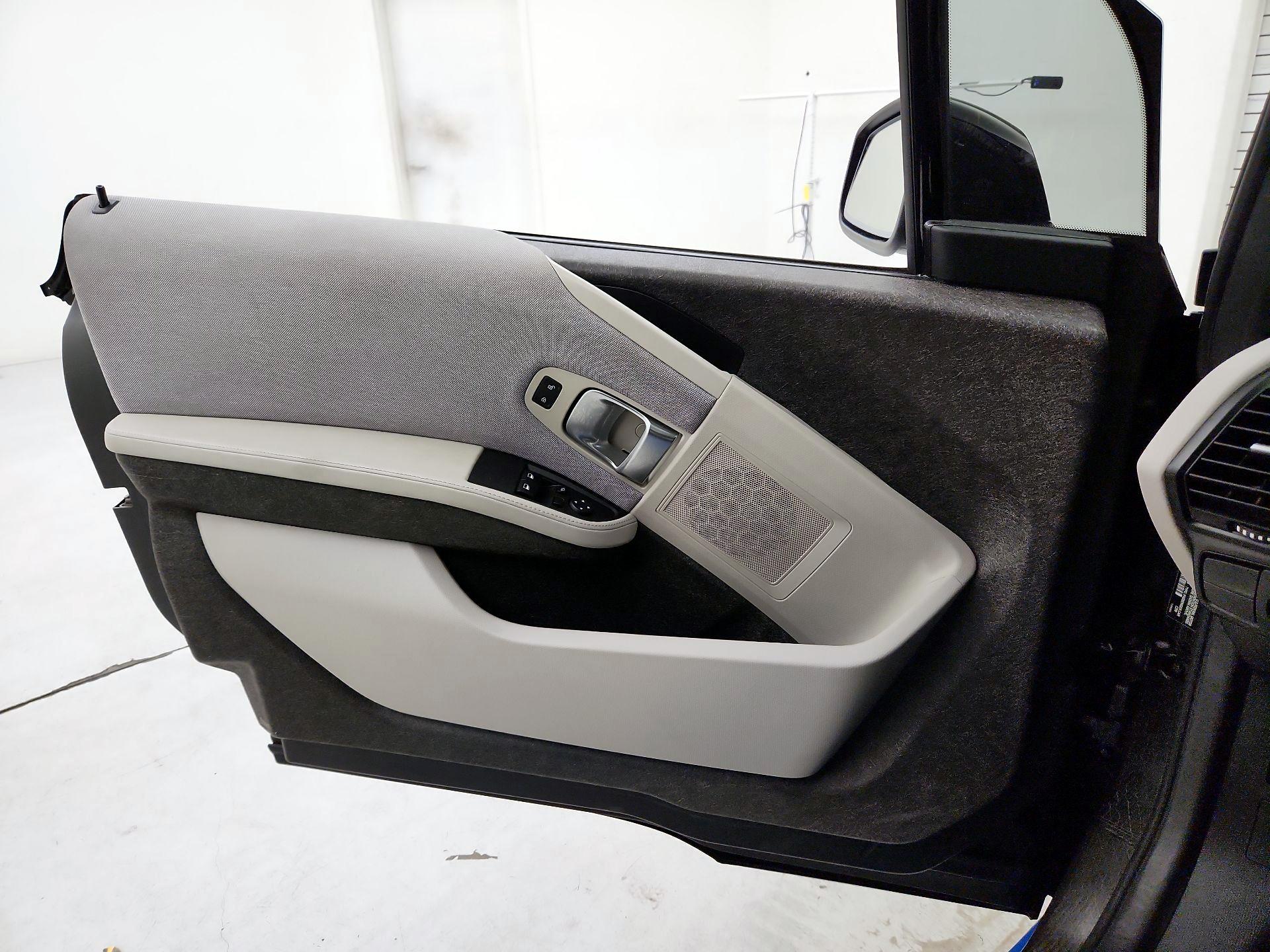 Thumbnail: 2017 BMW i3 - 12