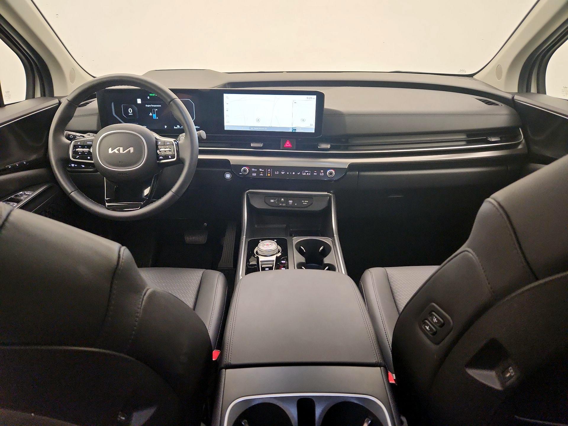 Thumbnail: 2025 Kia Carnival - 9