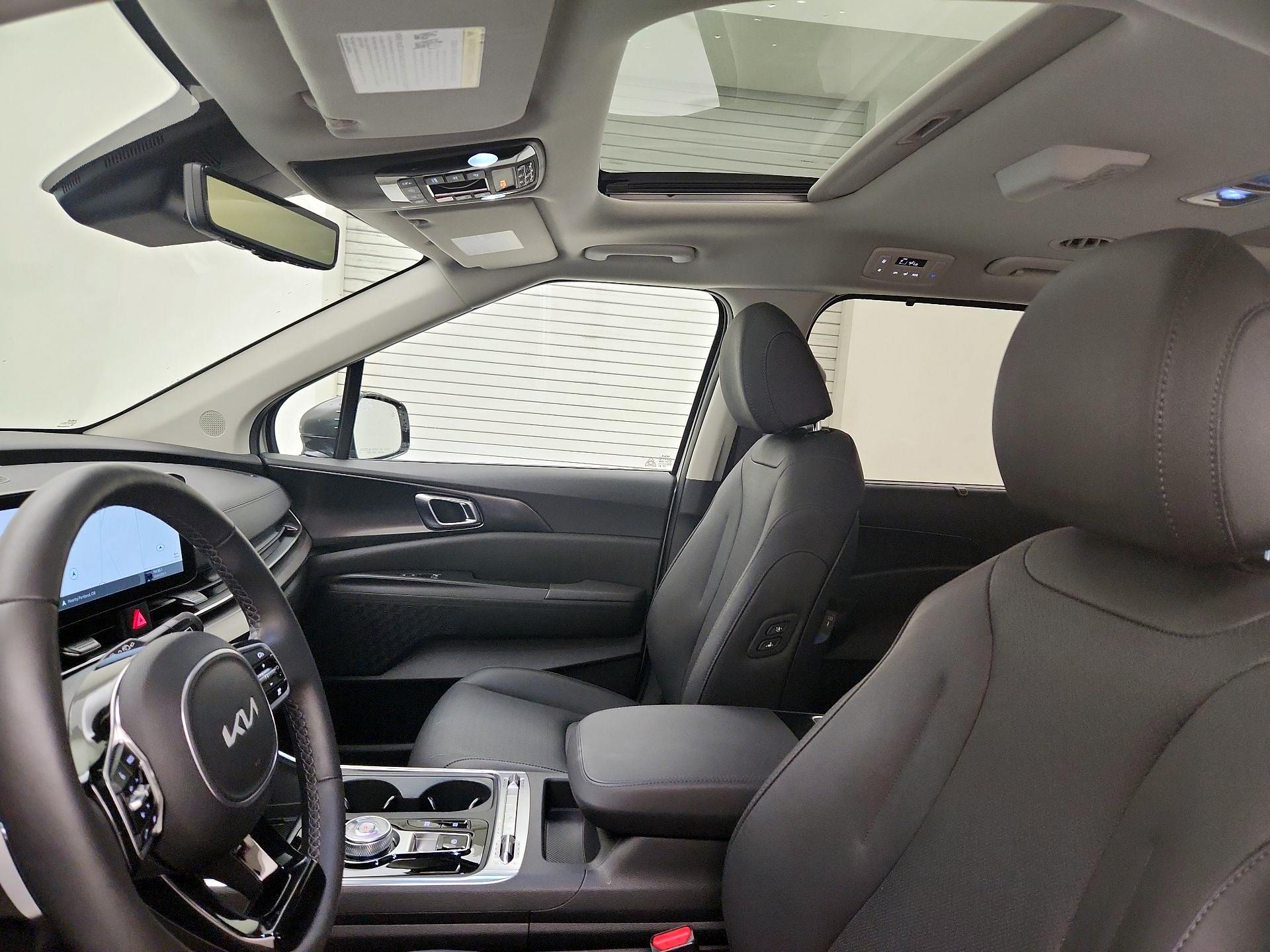 Thumbnail: 2025 Kia Carnival - 20