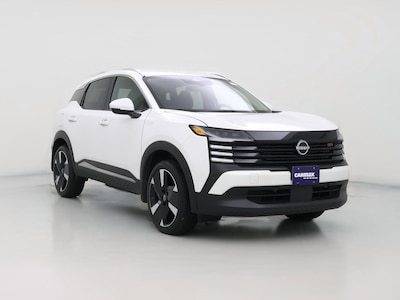 White 2025 Nissan Kicks SR
