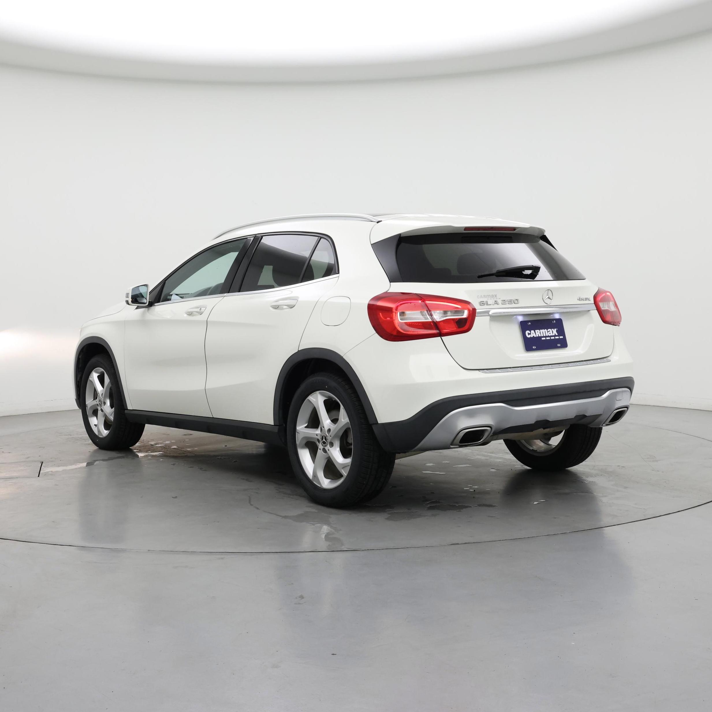 Thumbnail: 2018 Mercedes-Benz GLA - 2