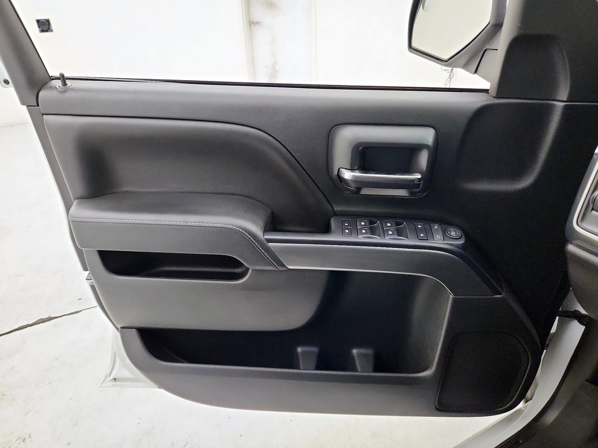 Thumbnail: 2016 Chevrolet Silverado 1500 - 12