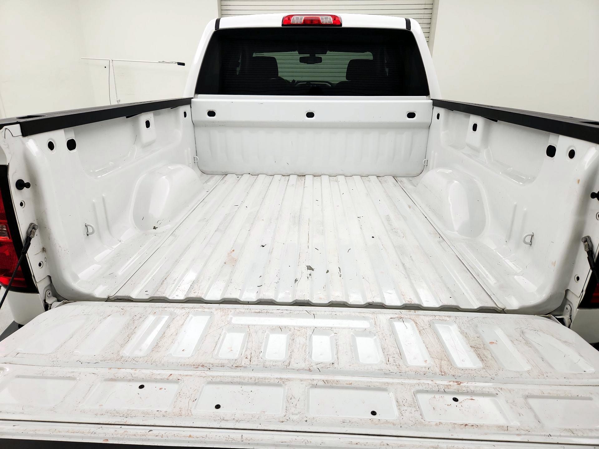Thumbnail: 2016 Chevrolet Silverado 1500 - 20