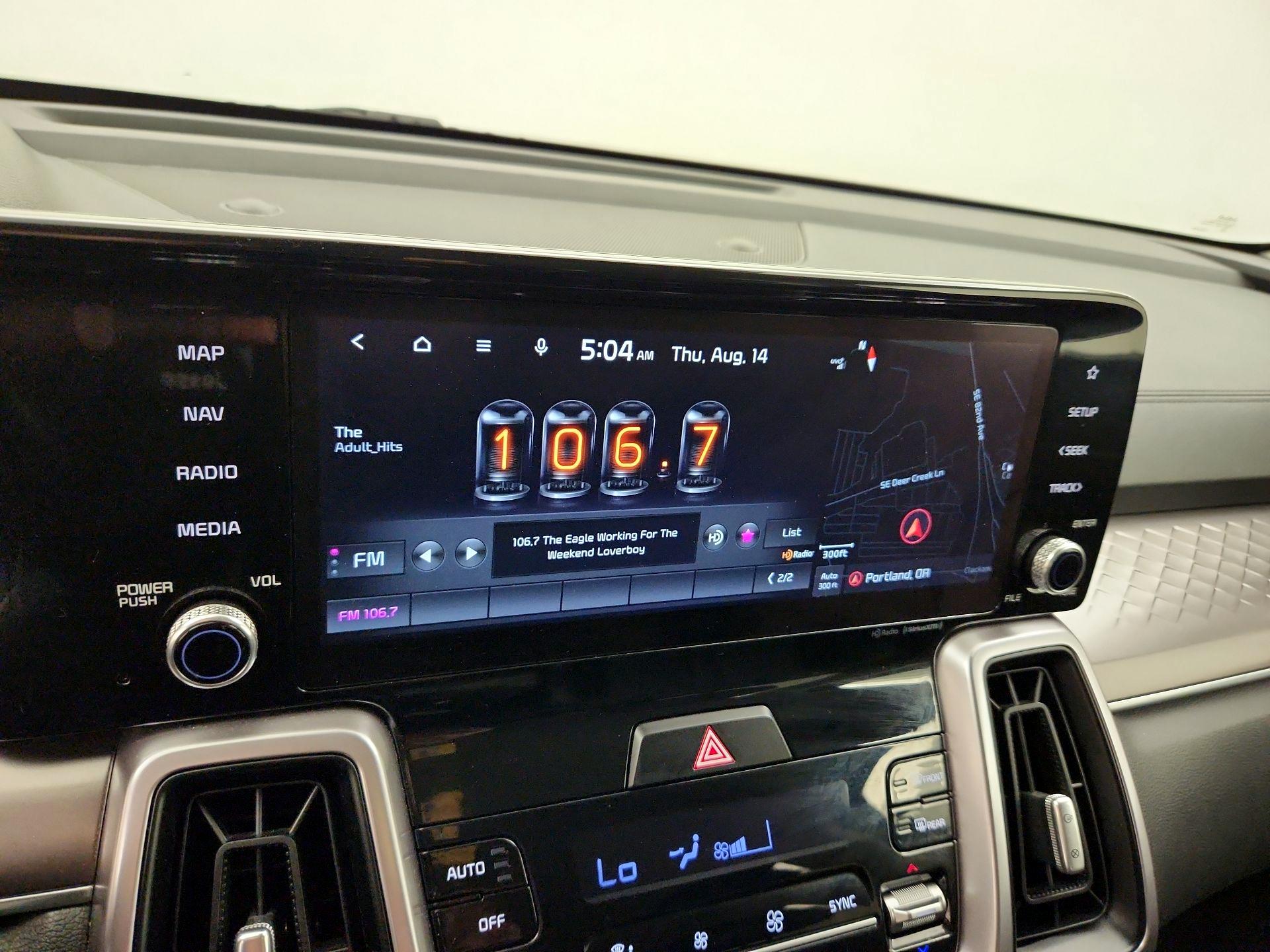 Thumbnail: 2022 Kia Sorento - 16