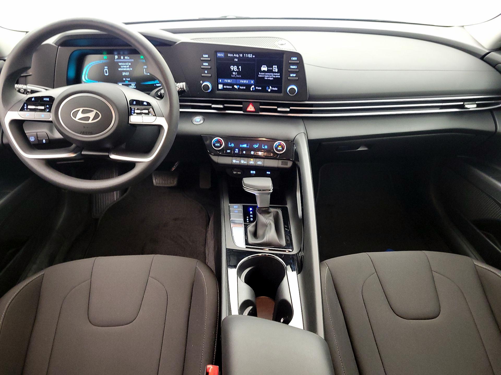 Thumbnail: 2025 Hyundai Elantra - 9