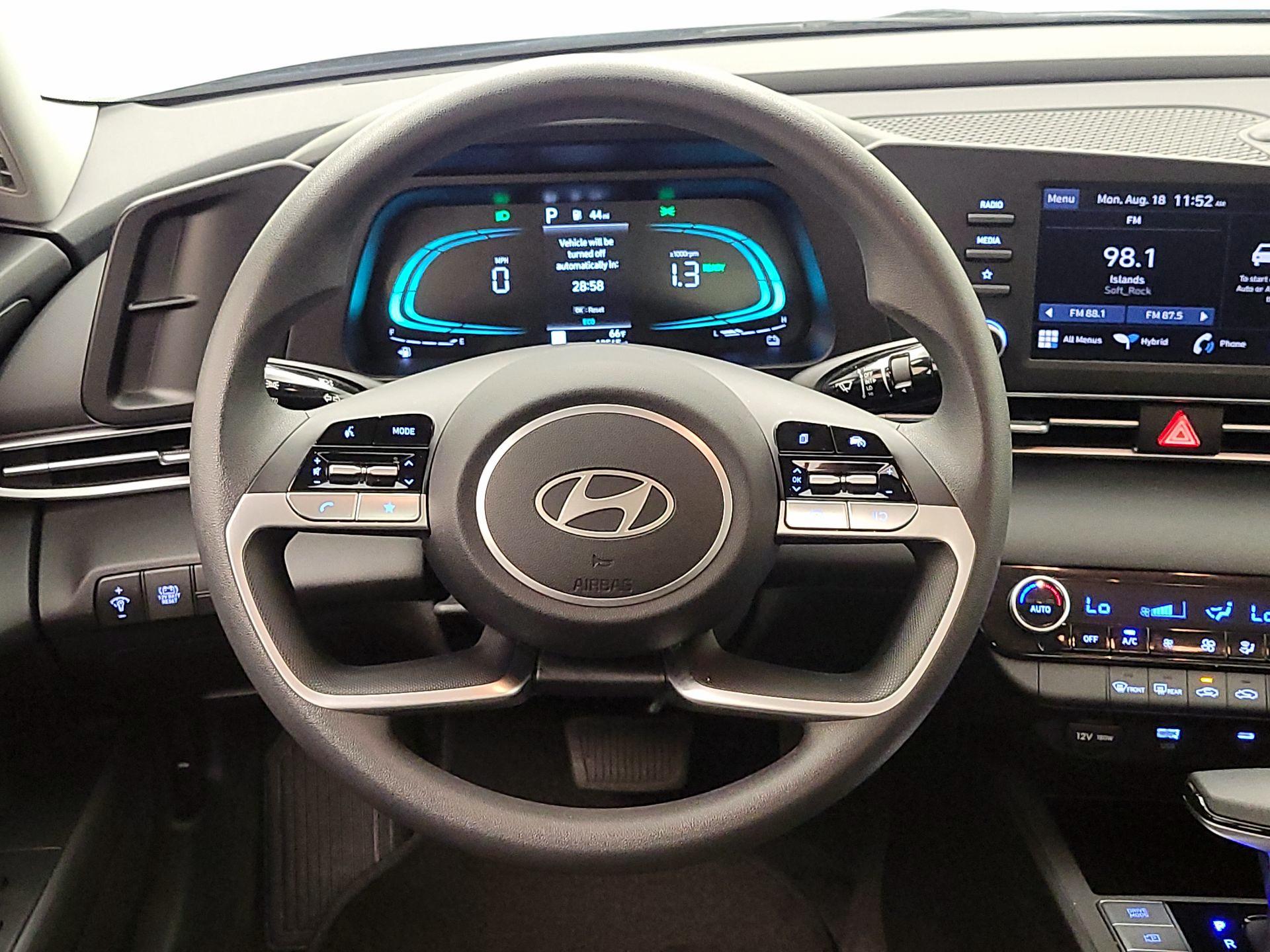 Thumbnail: 2025 Hyundai Elantra - 10