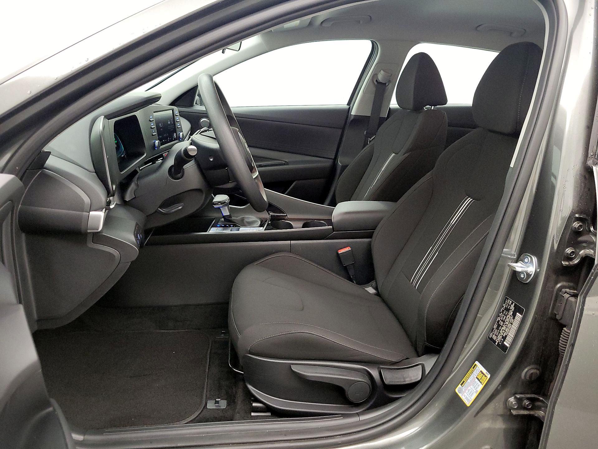 Thumbnail: 2025 Hyundai Elantra - 11