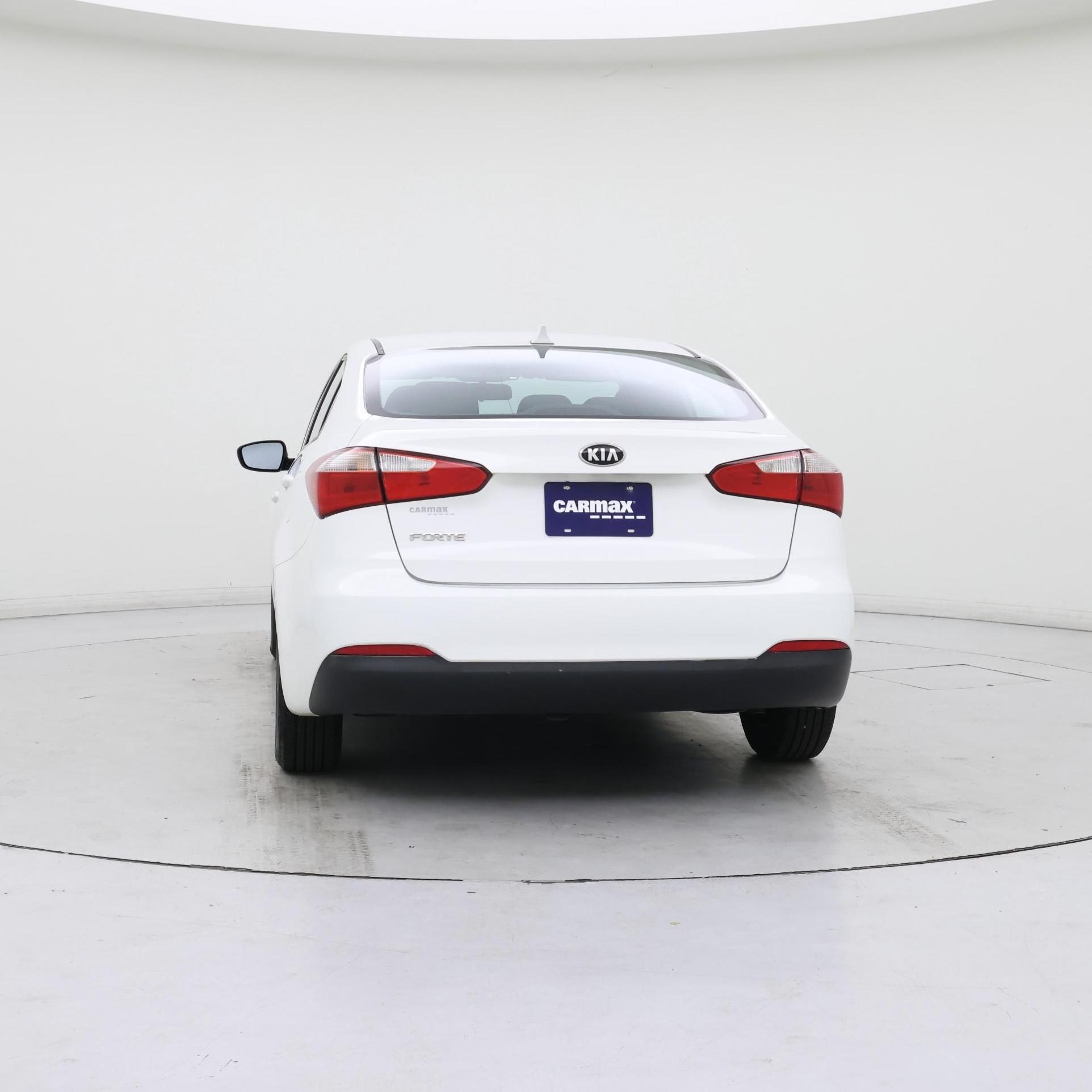 Thumbnail: 2016 Kia Forte - 6