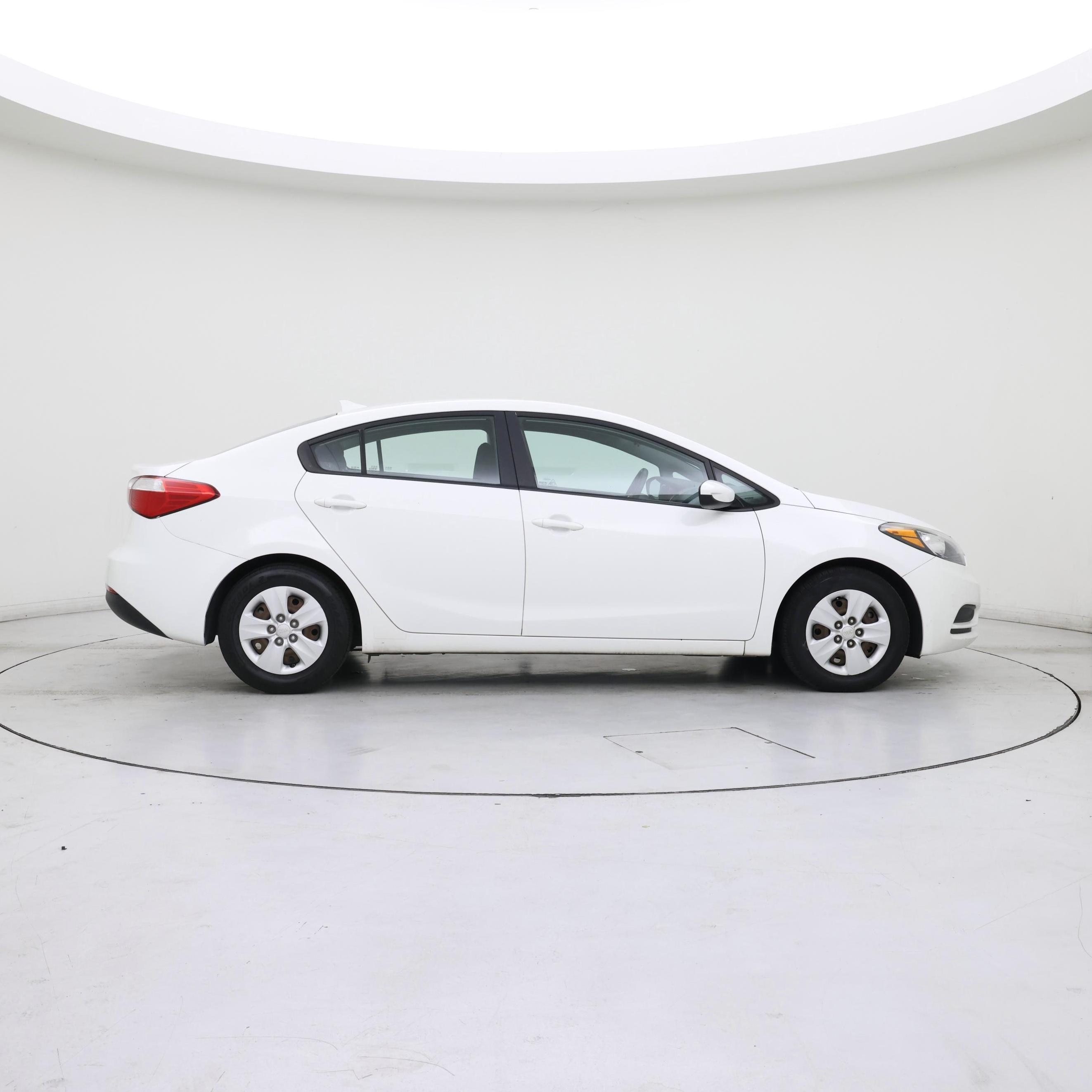 Thumbnail: 2016 Kia Forte - 7