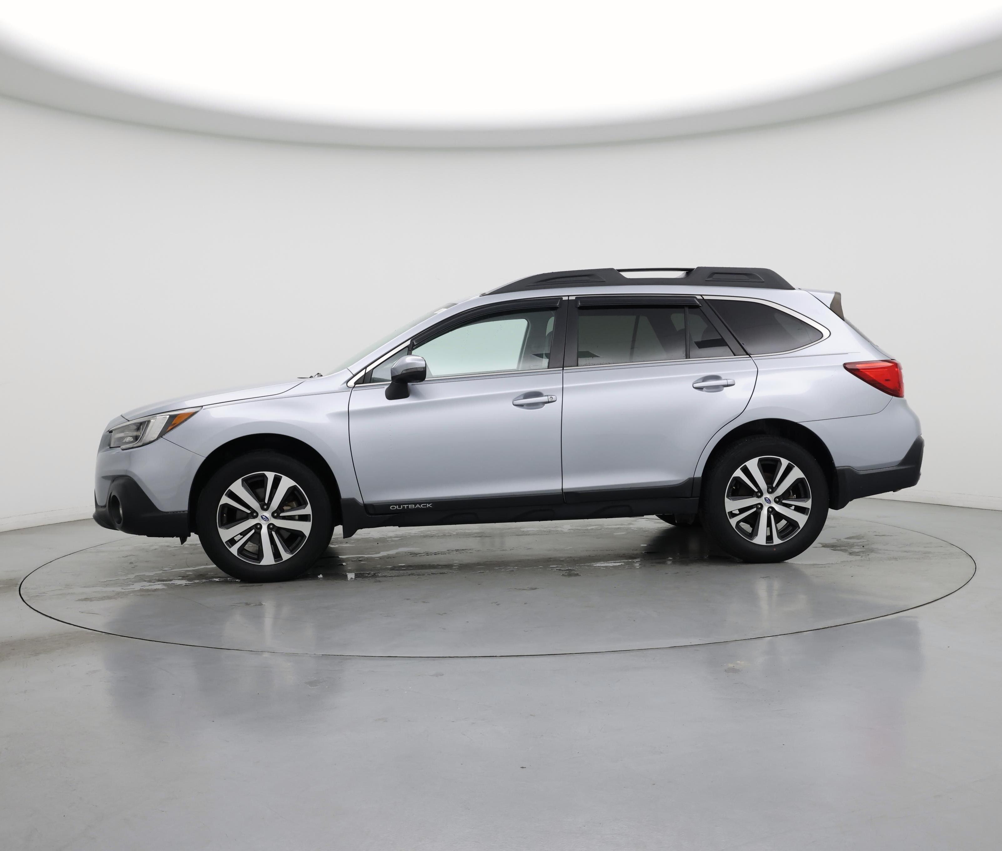 Thumbnail: 2019 Subaru Outback - 3
