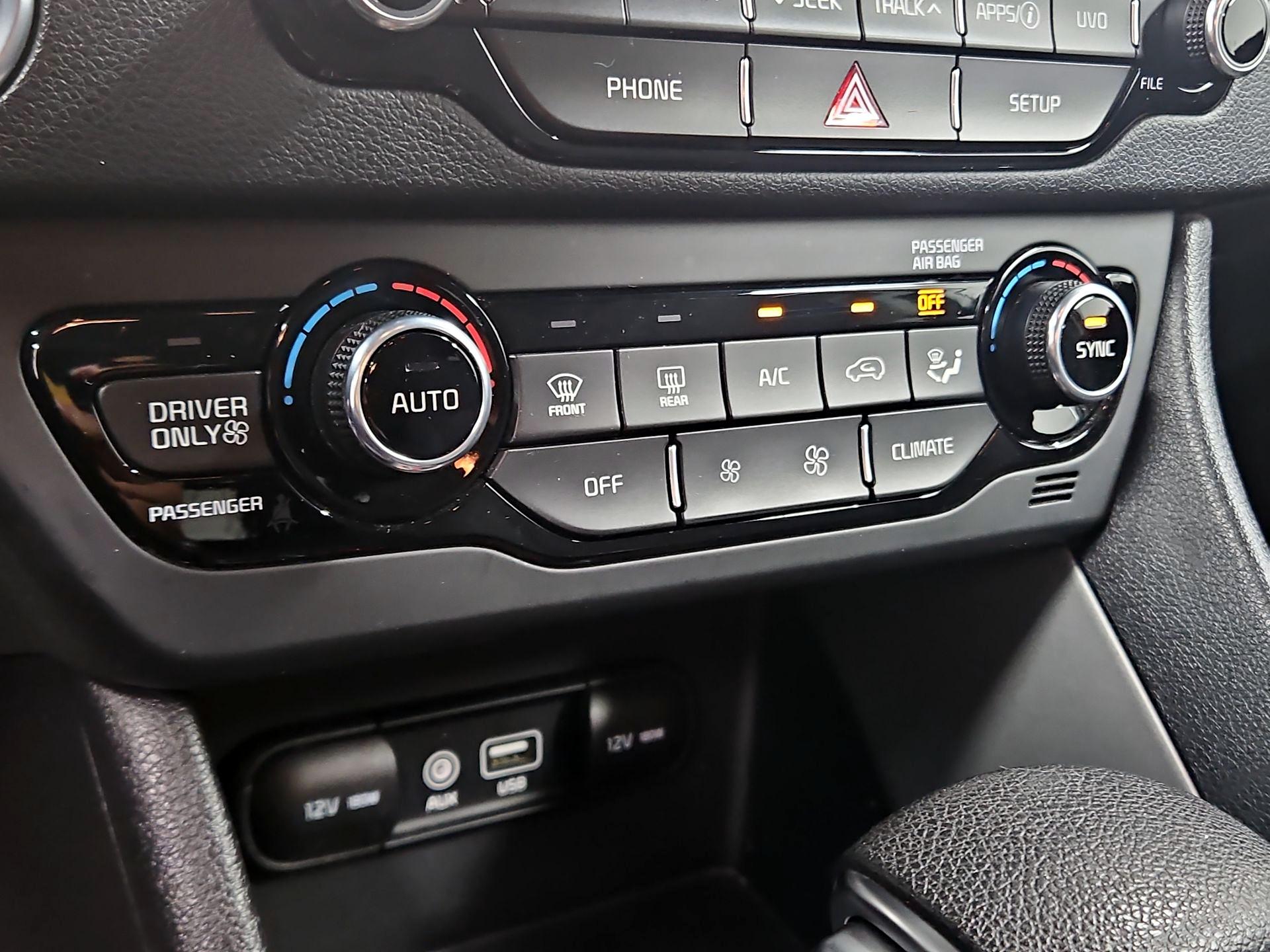 Thumbnail: 2019 Kia Niro - 16