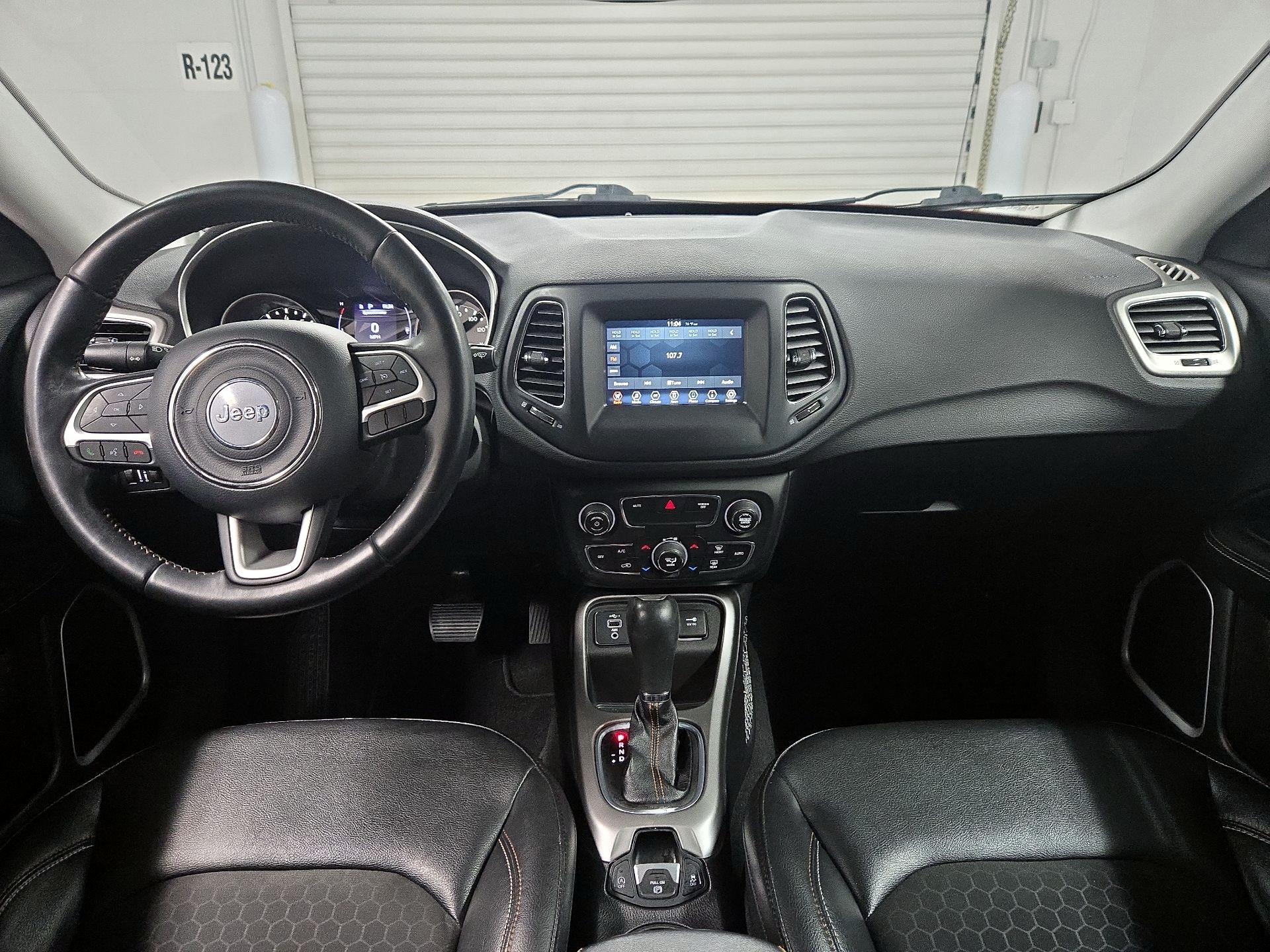 Thumbnail: 2020 Jeep Compass - 9