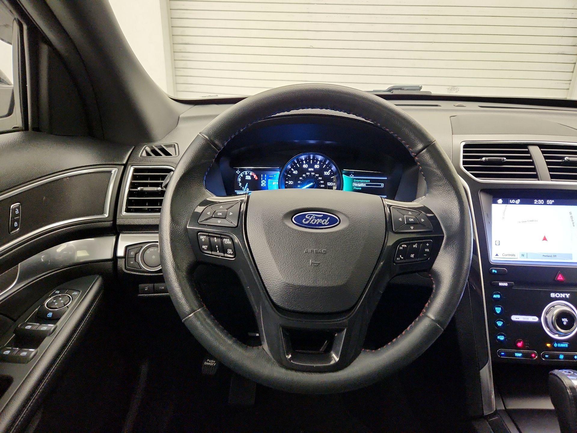 Thumbnail: 2019 Ford Explorer - 10