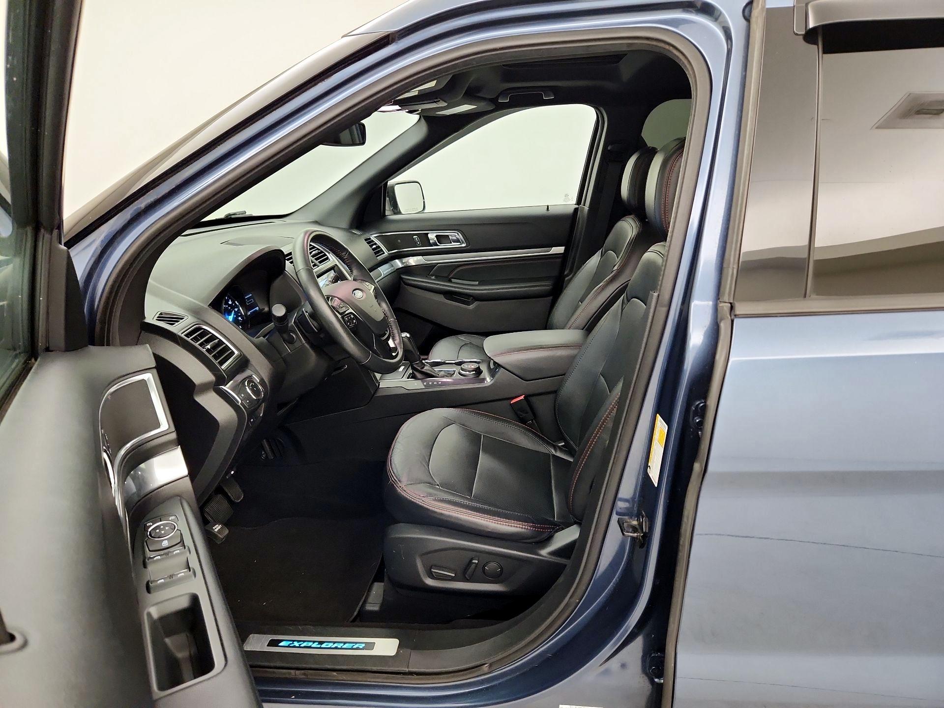 Thumbnail: 2019 Ford Explorer - 11