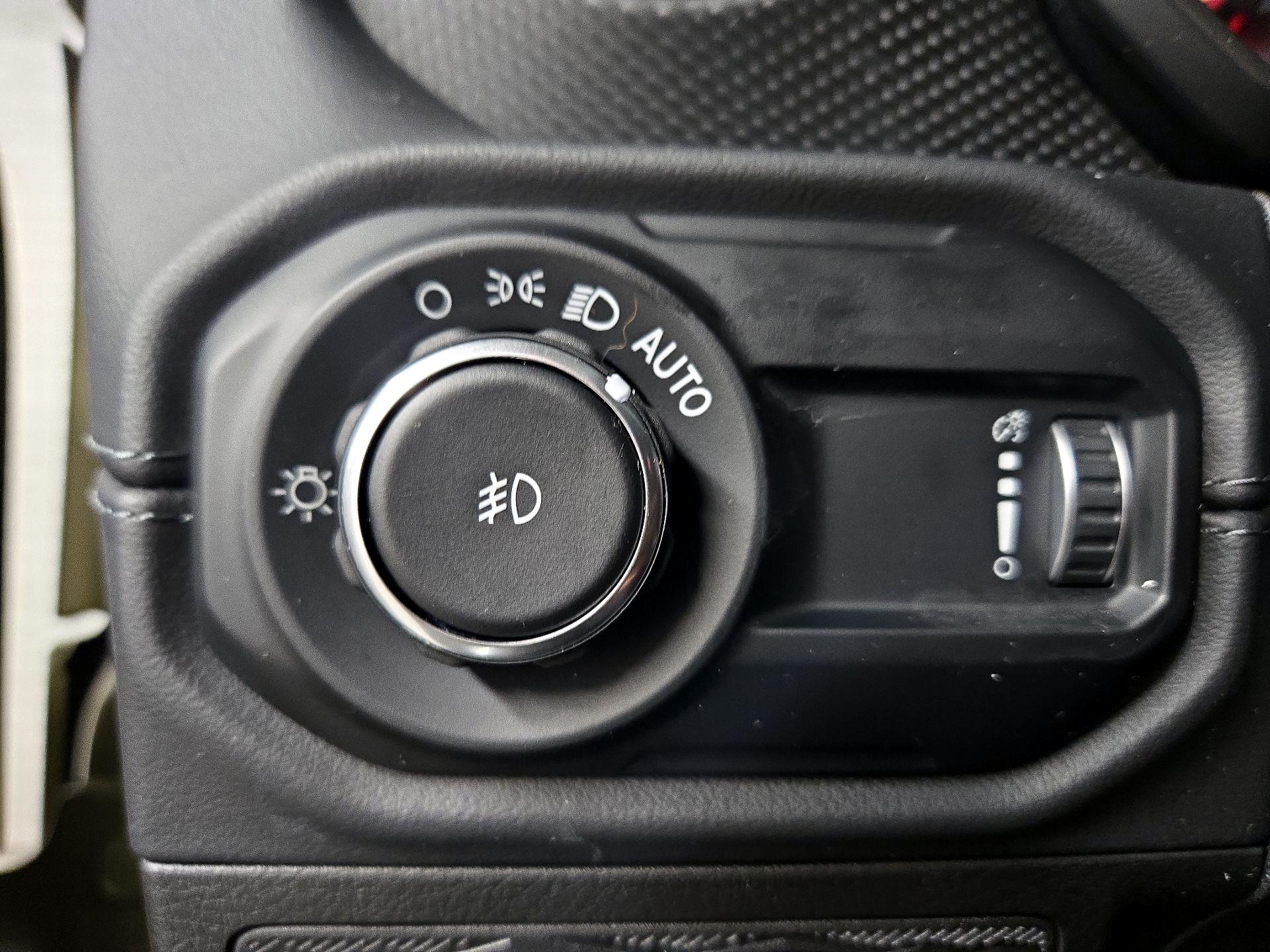 Thumbnail: 2025 Jeep Wrangler - 13