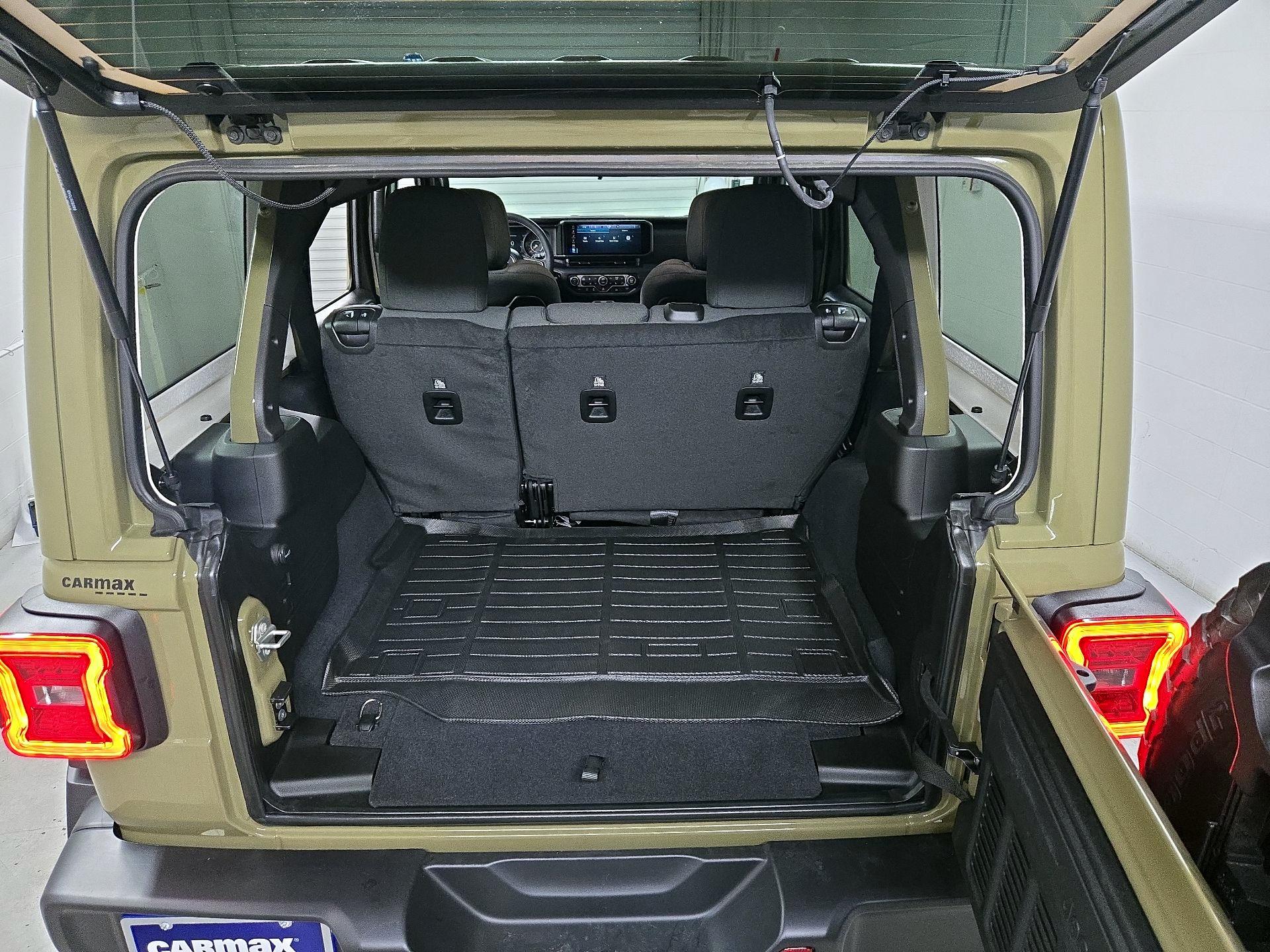 Thumbnail: 2025 Jeep Wrangler - 20