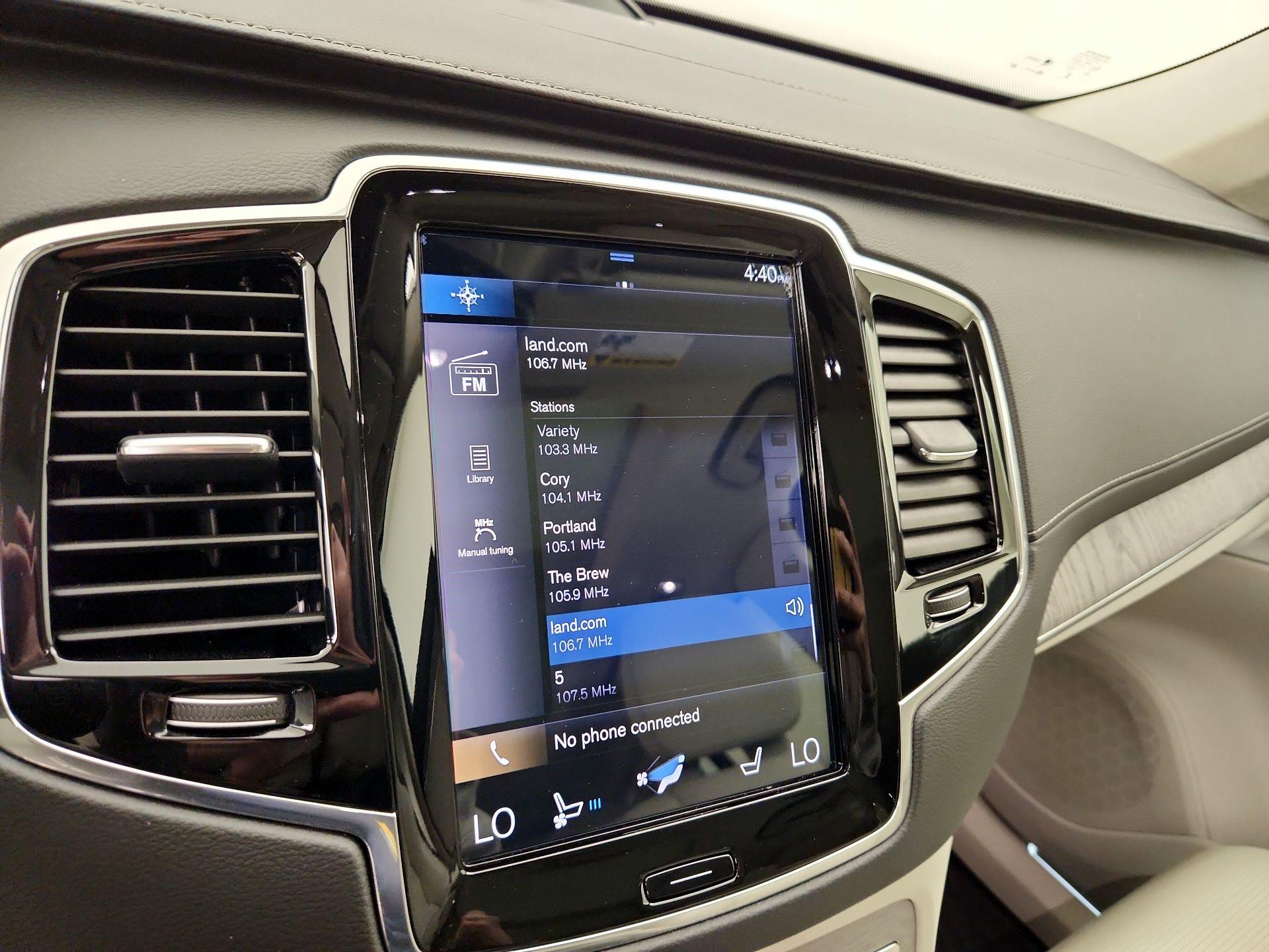 Thumbnail: 2022 Volvo XC90 - 15