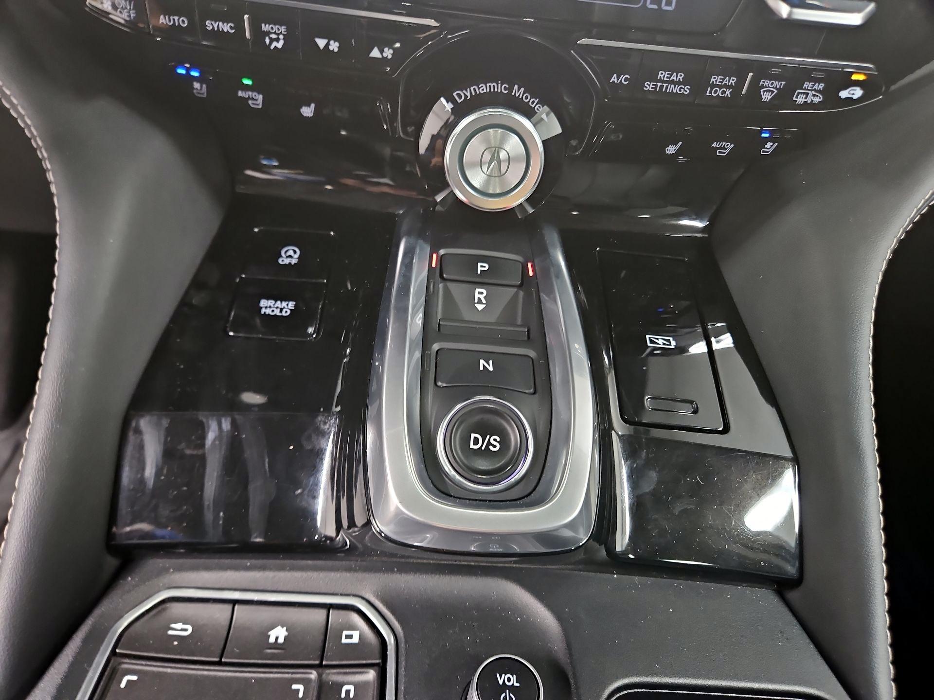 Thumbnail: 2022 Acura MDX - 18