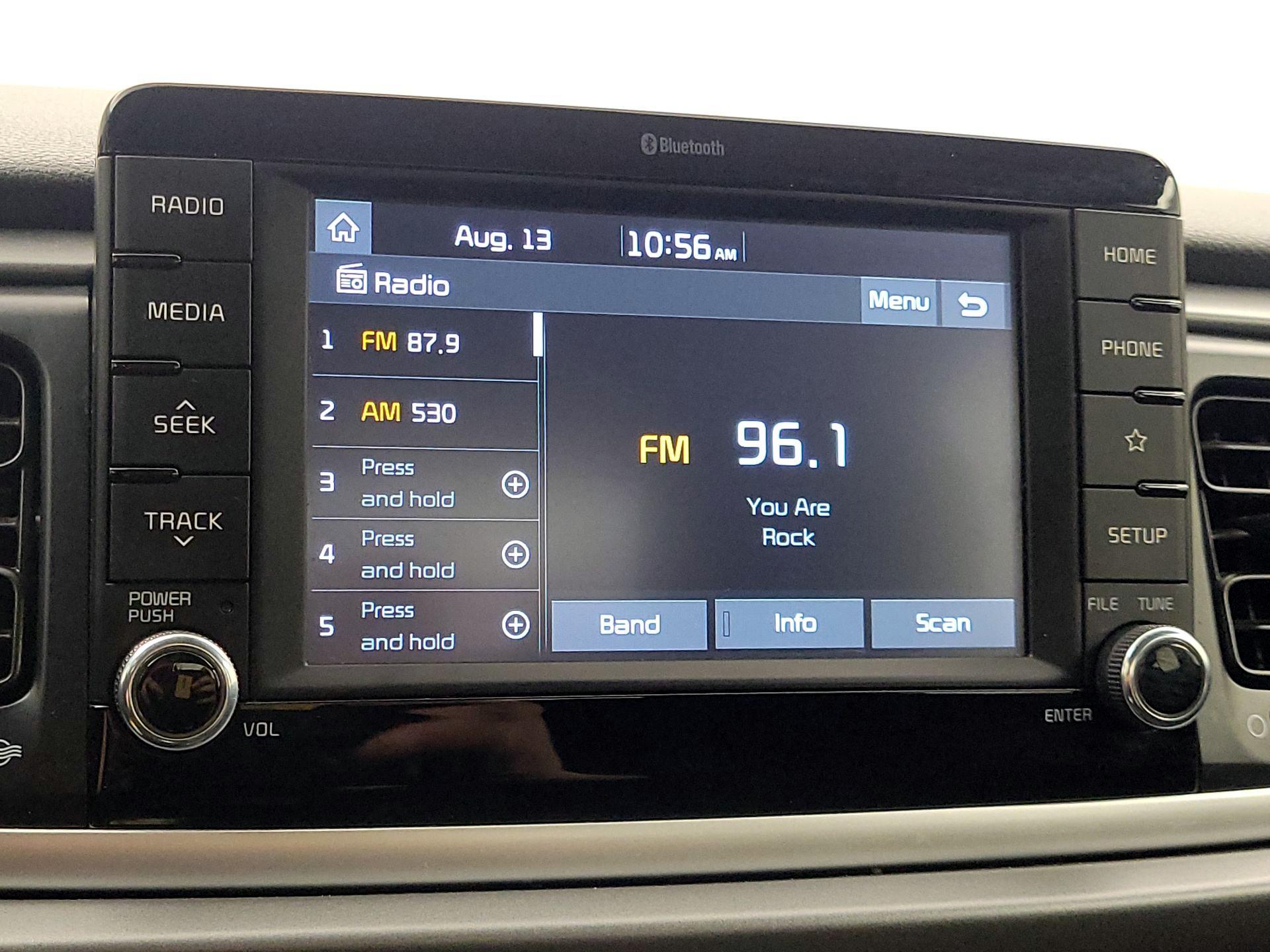 Thumbnail: 2019 Kia Rio - 15