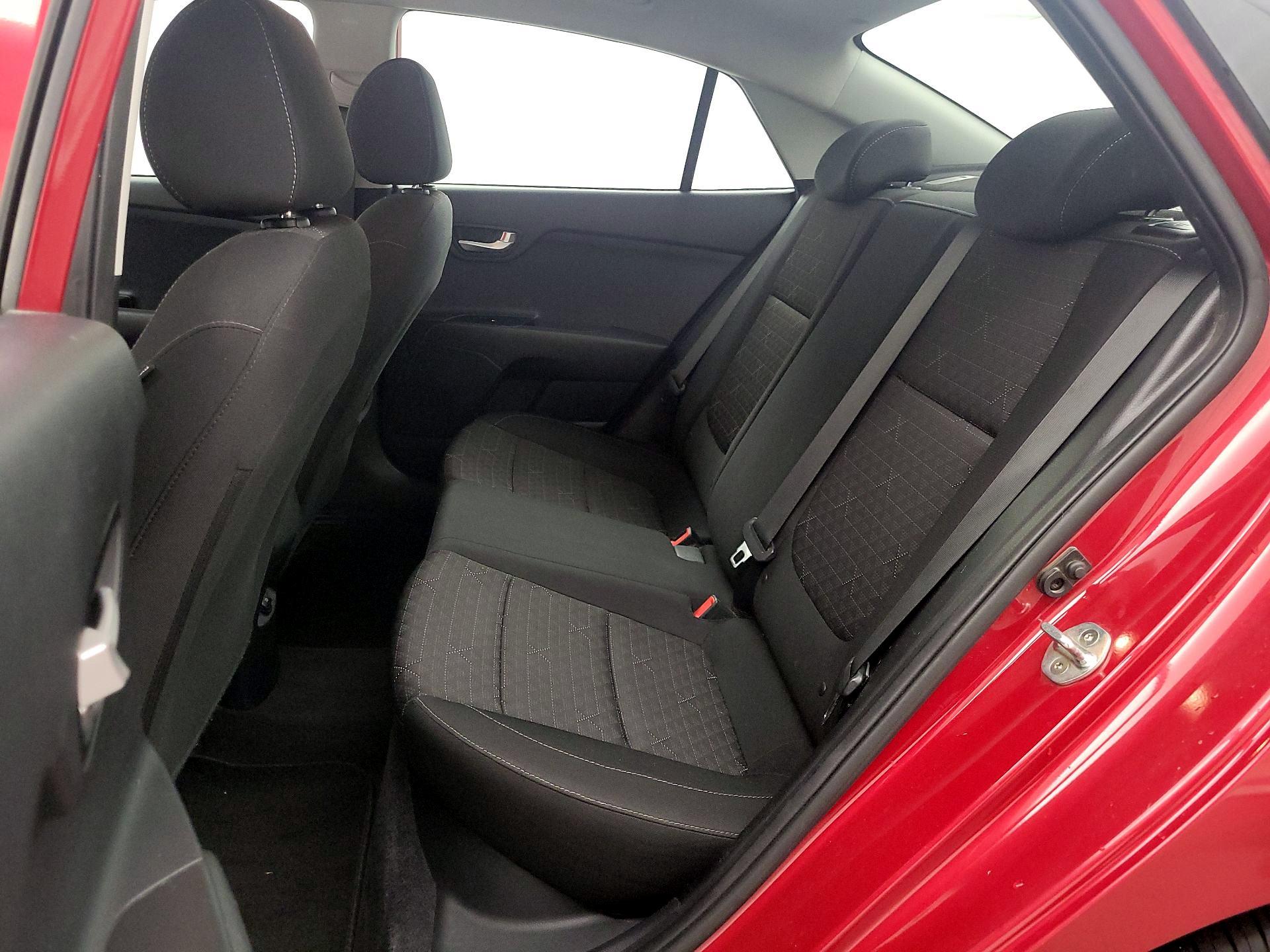 Thumbnail: 2019 Kia Rio - 19