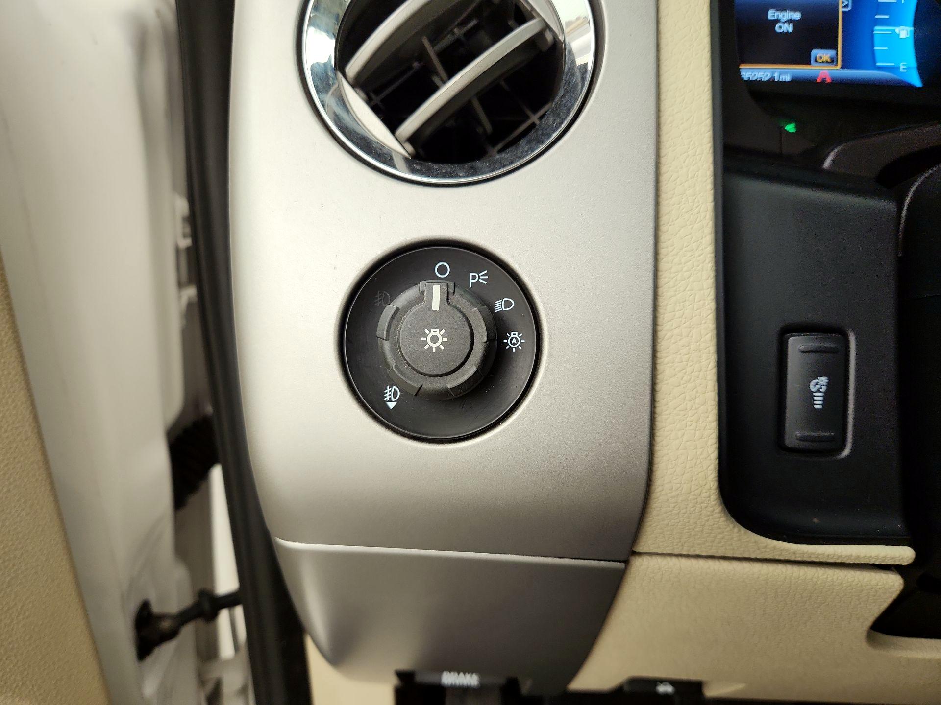 Thumbnail: 2015 Ford Expedition - 13