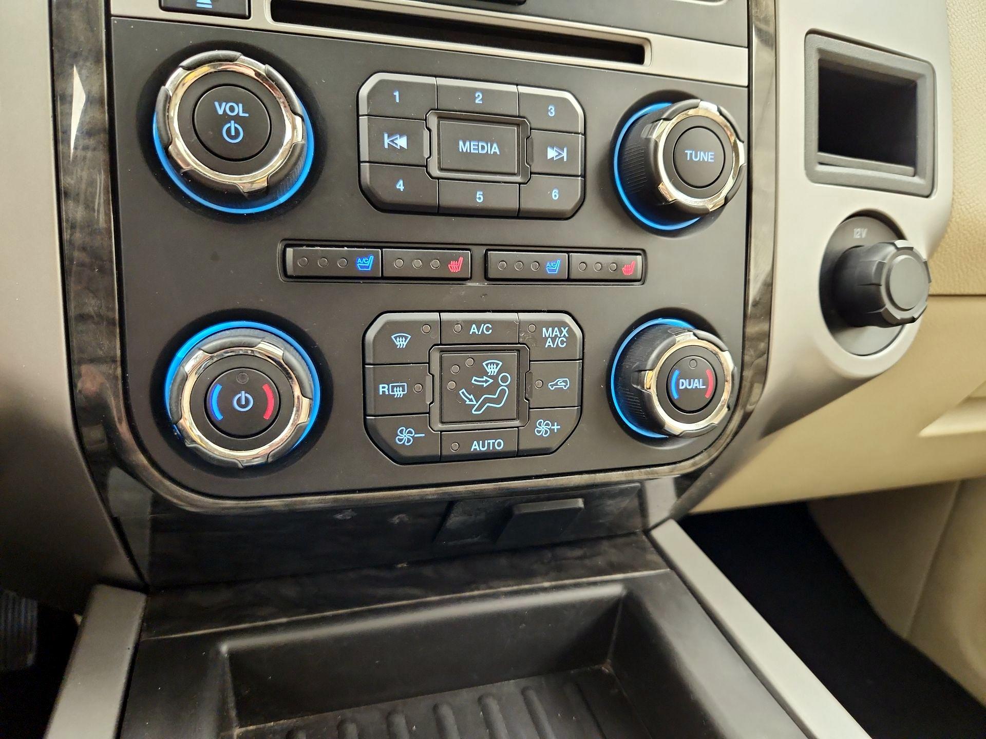 Thumbnail: 2015 Ford Expedition - 17