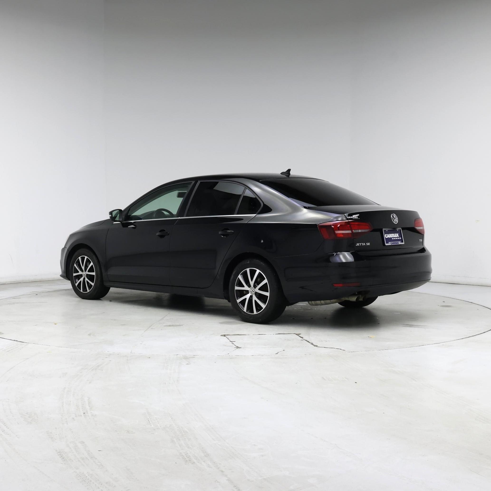 Thumbnail: 2017 Volkswagen Jetta - 2