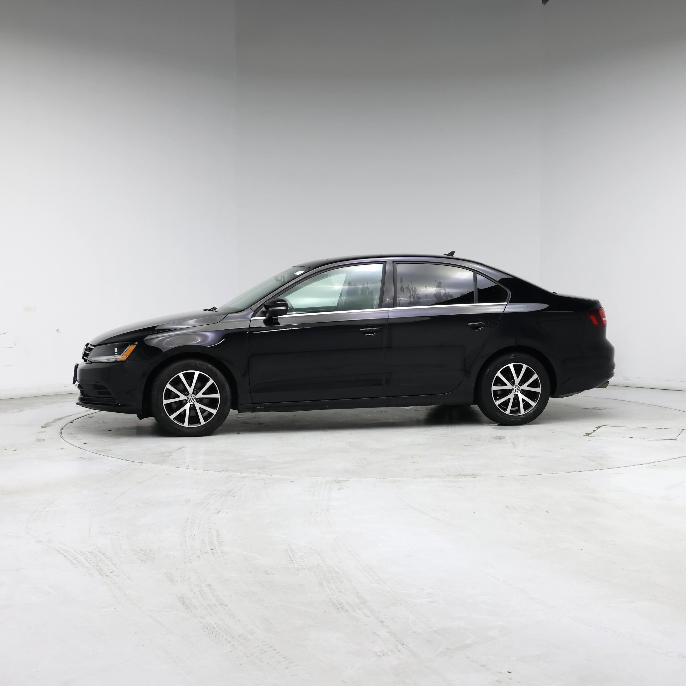 Thumbnail: 2017 Volkswagen Jetta - 3