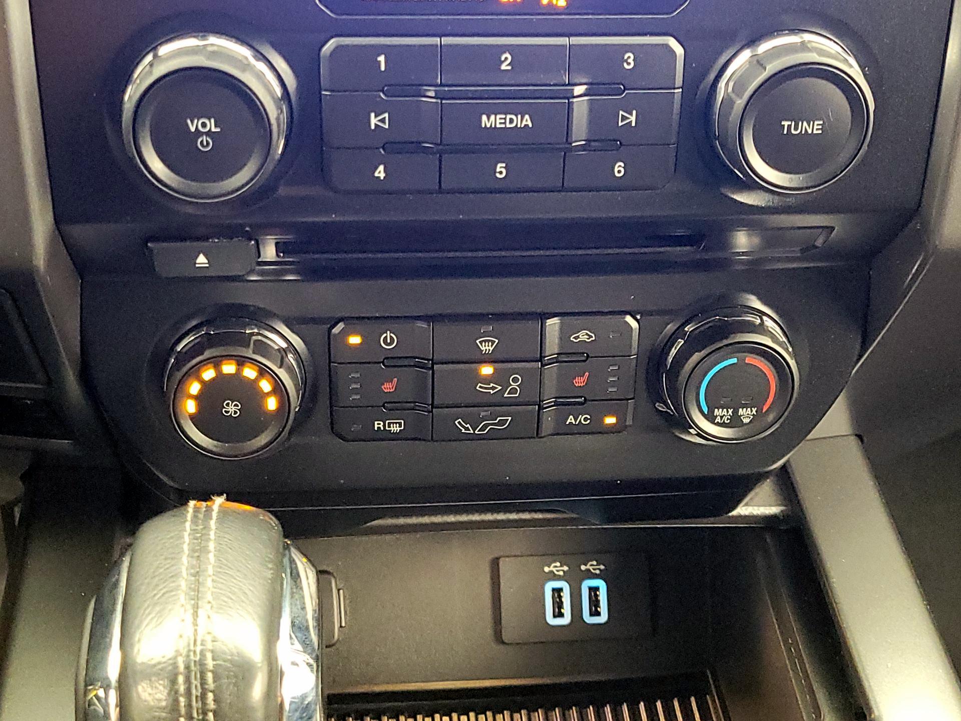 Thumbnail: 2016 Ford F-150 - 16