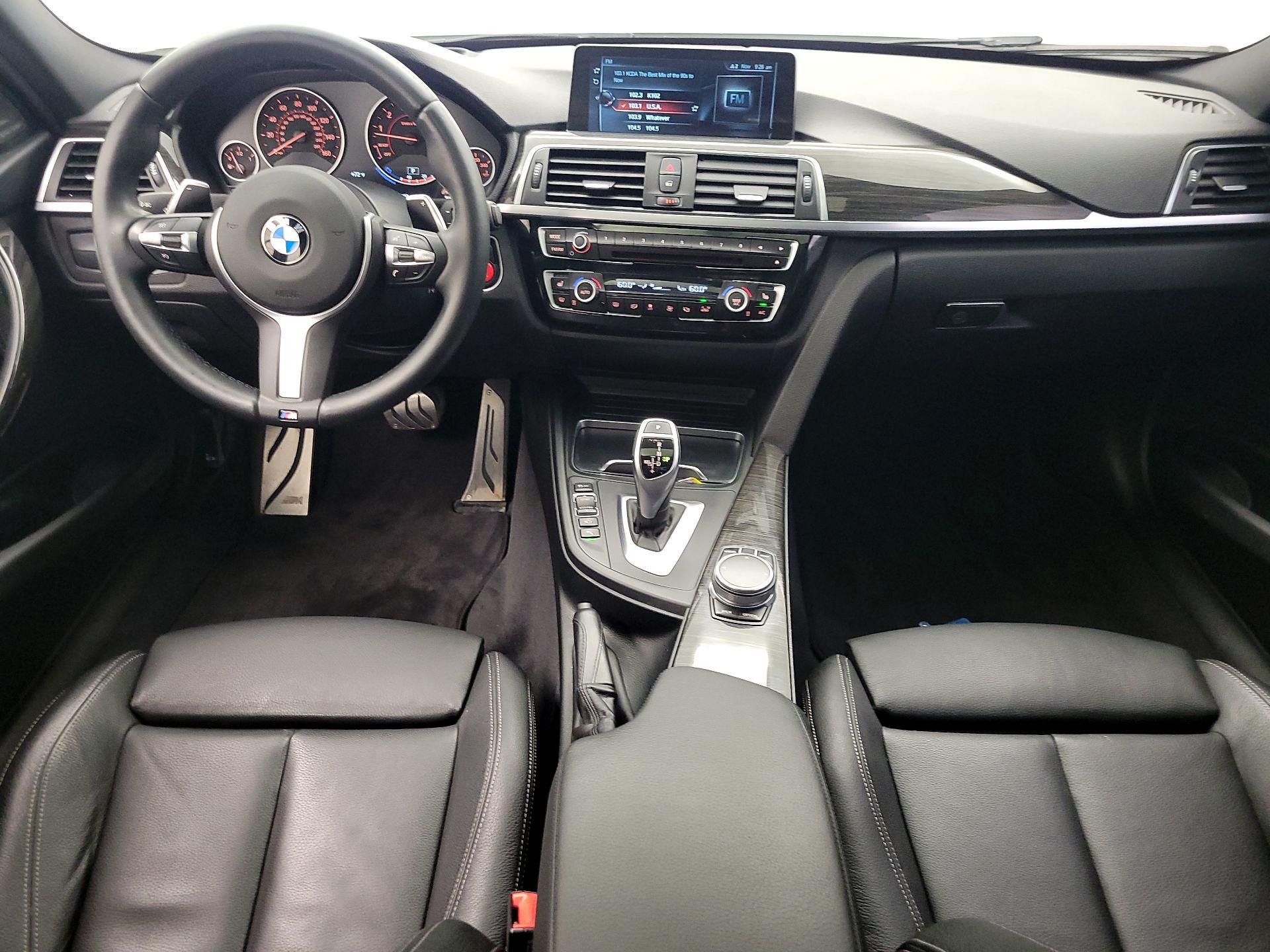 Thumbnail: 2017 BMW 3 Series - 9