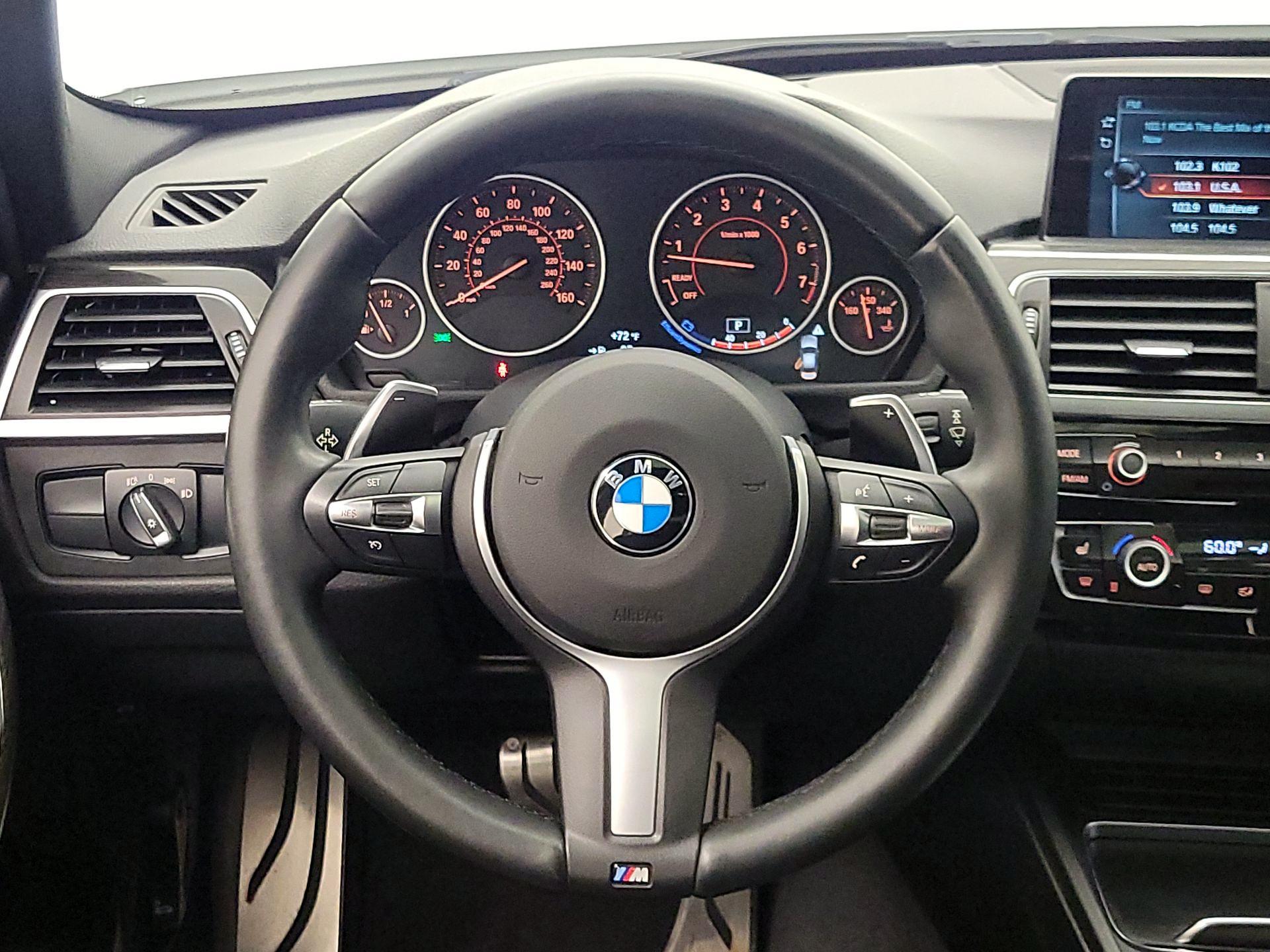 Thumbnail: 2017 BMW 3 Series - 10