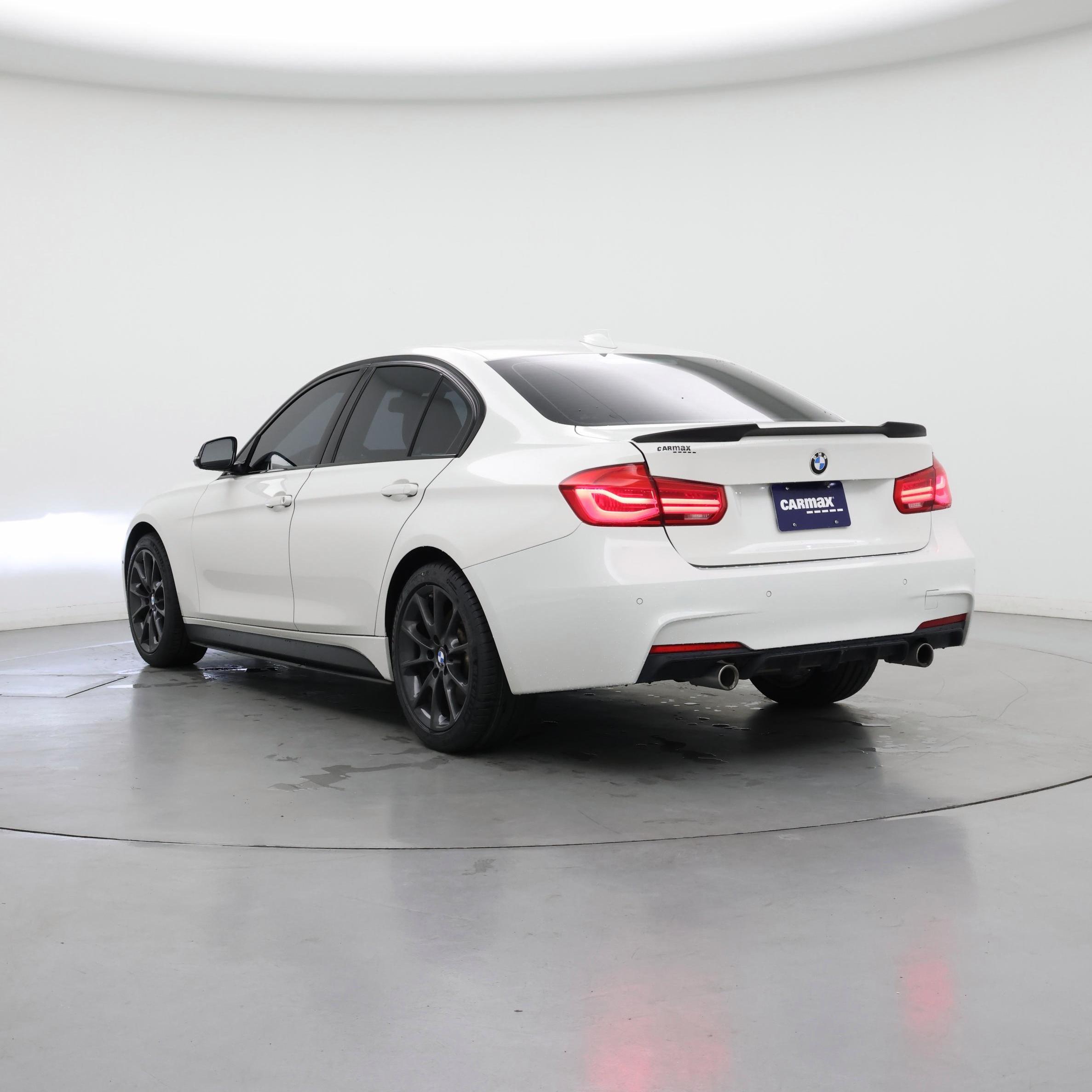 Thumbnail: 2017 BMW 3 Series - 2
