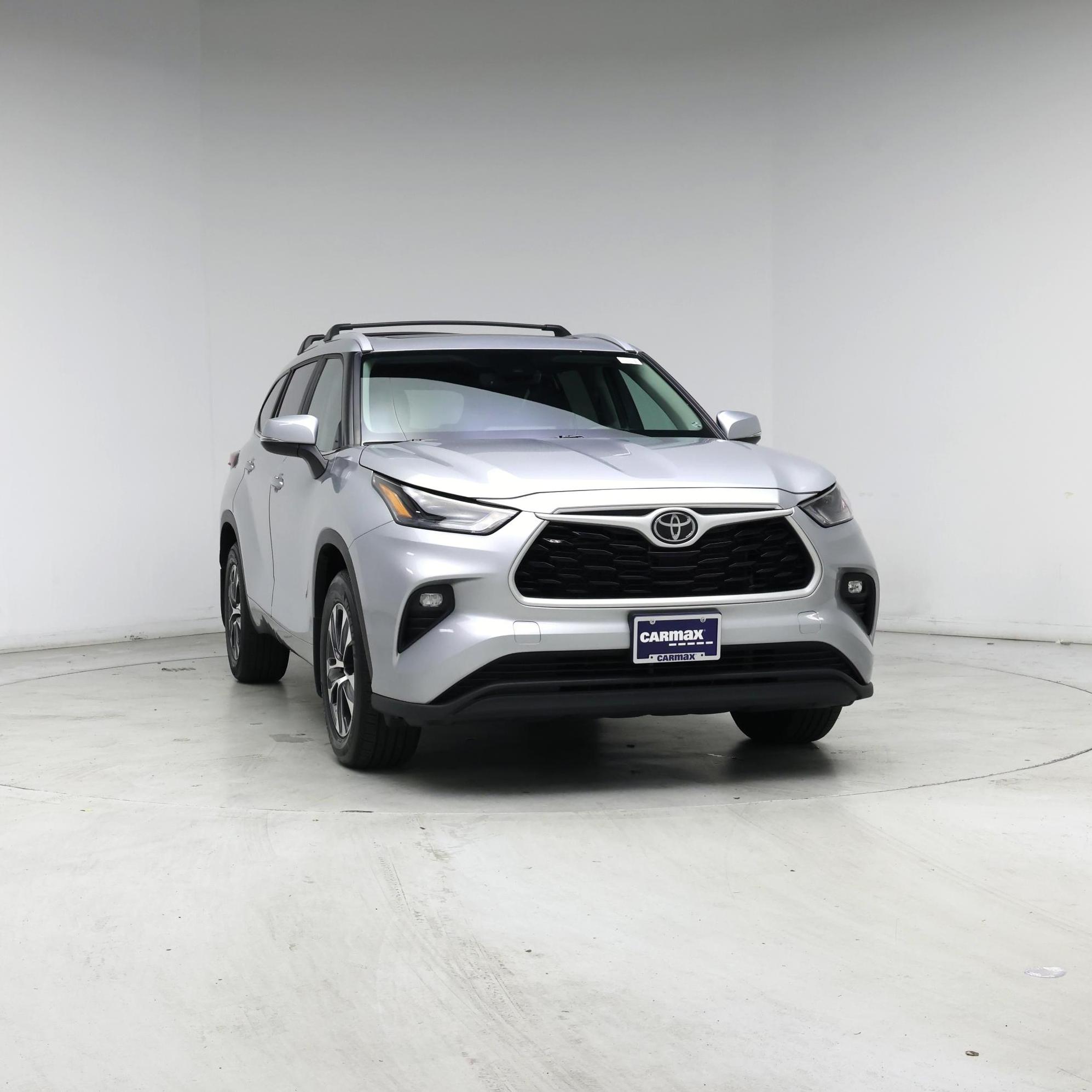Thumbnail: 2023 Toyota Highlander - 5