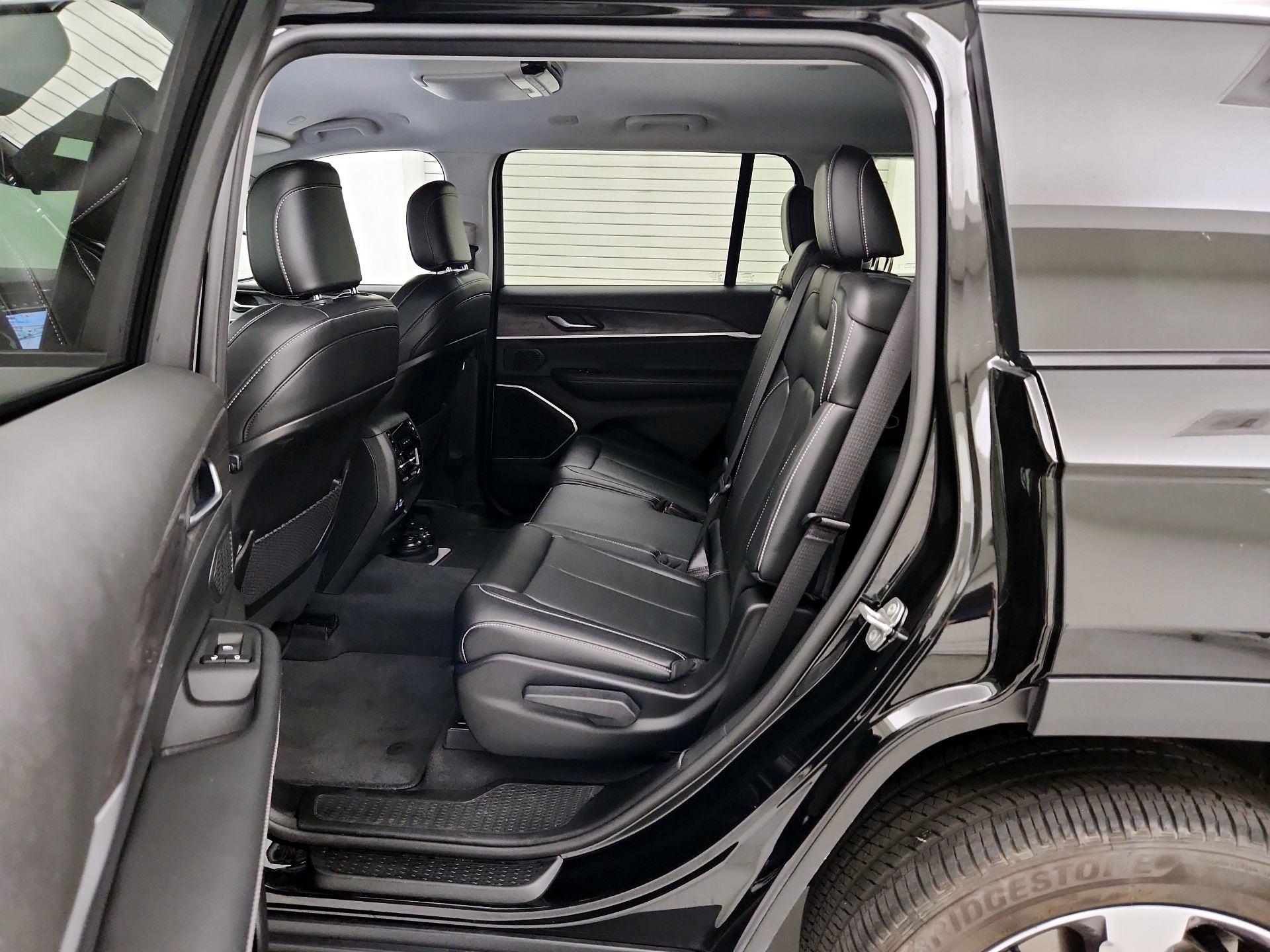 Thumbnail: 2021 Jeep Grand Cherokee L - 20