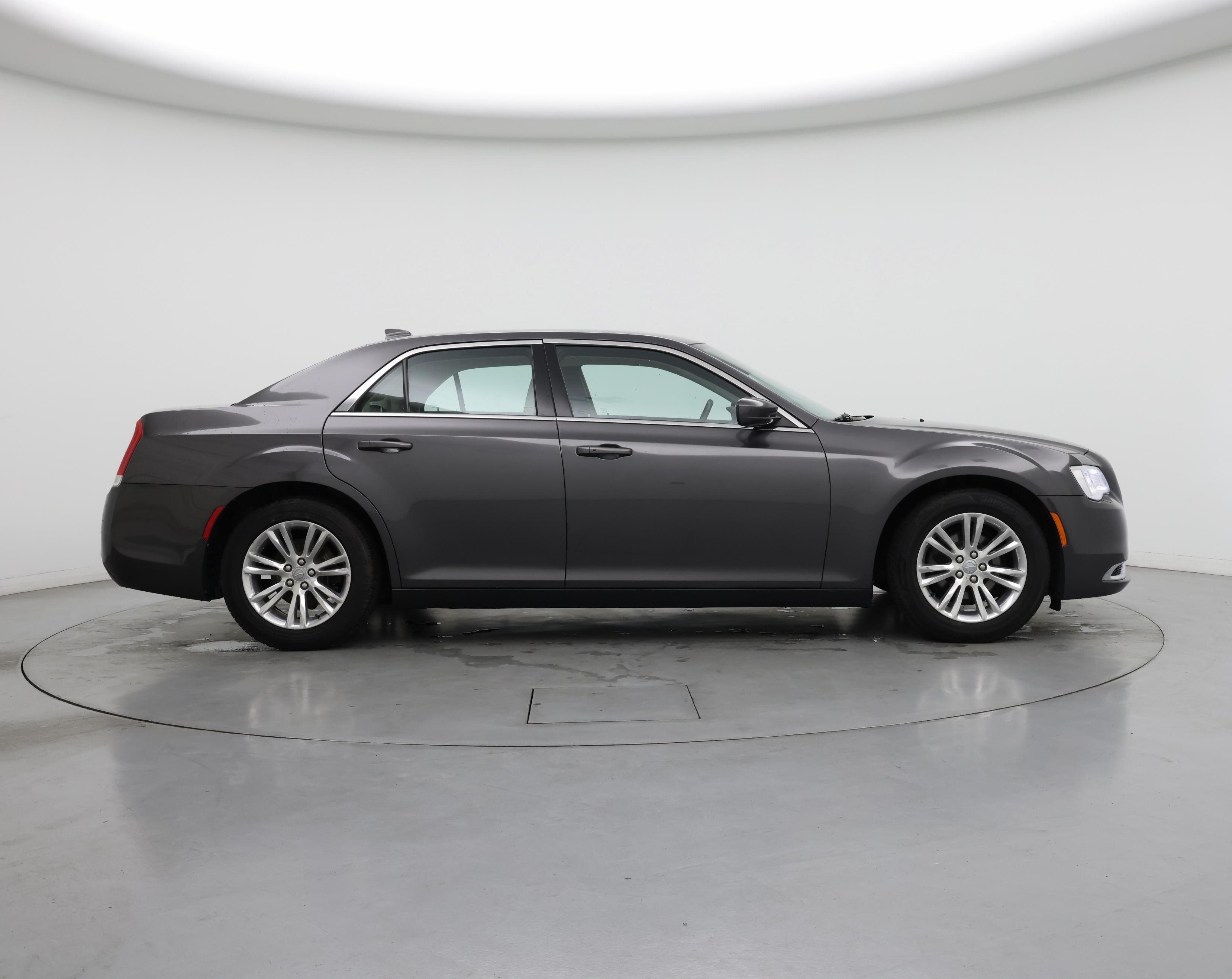 Thumbnail: 2017 Chrysler 300 - 7
