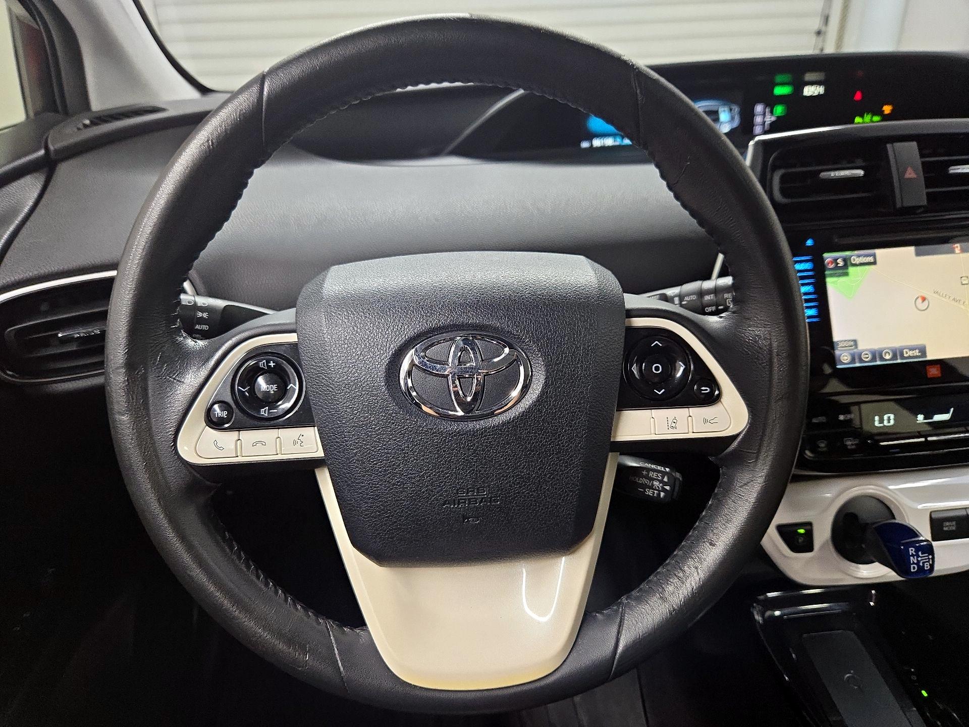 Thumbnail: 2017 Toyota Prius - 10