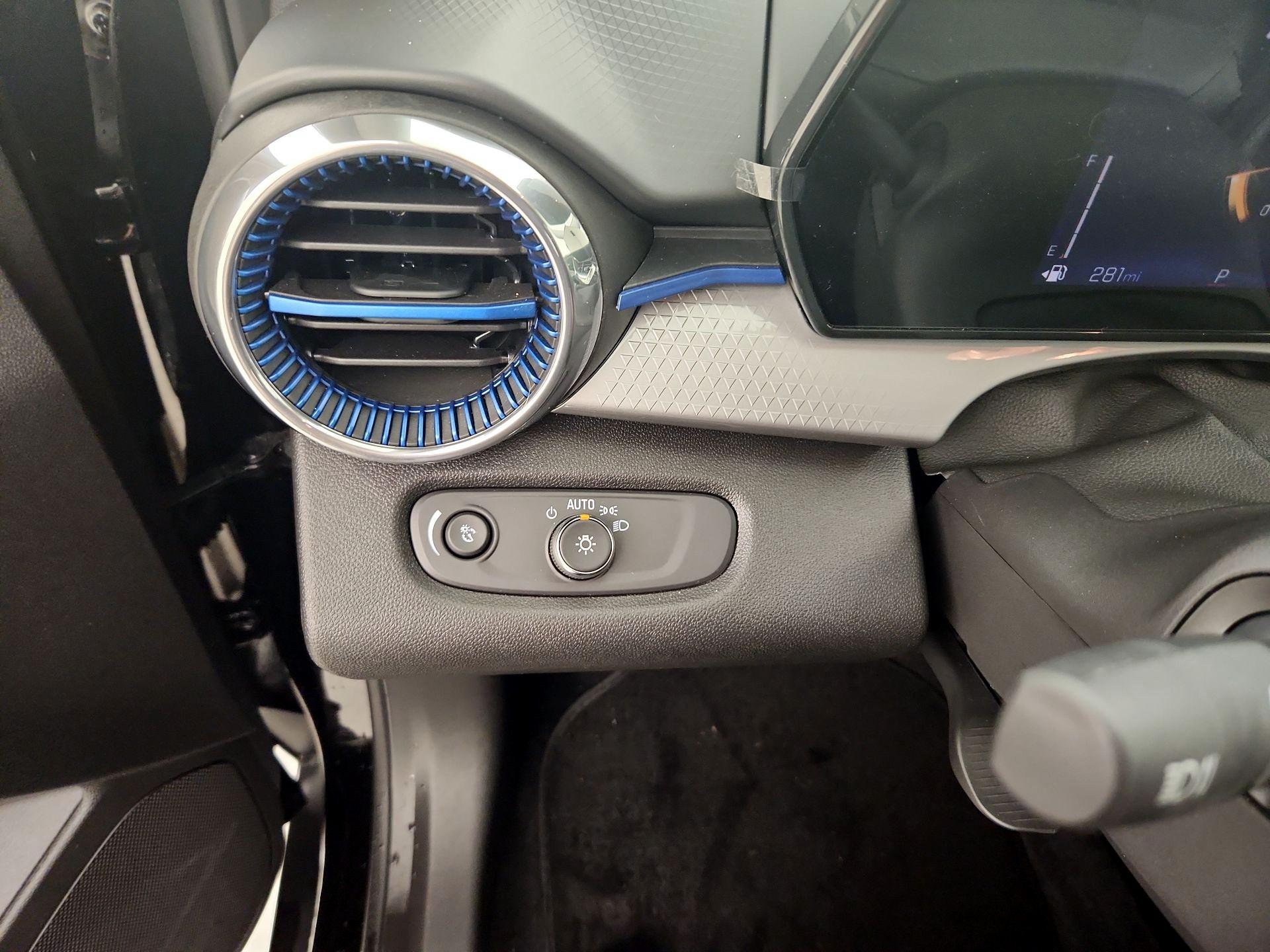 Thumbnail: 2025 Chevrolet Trax - 13