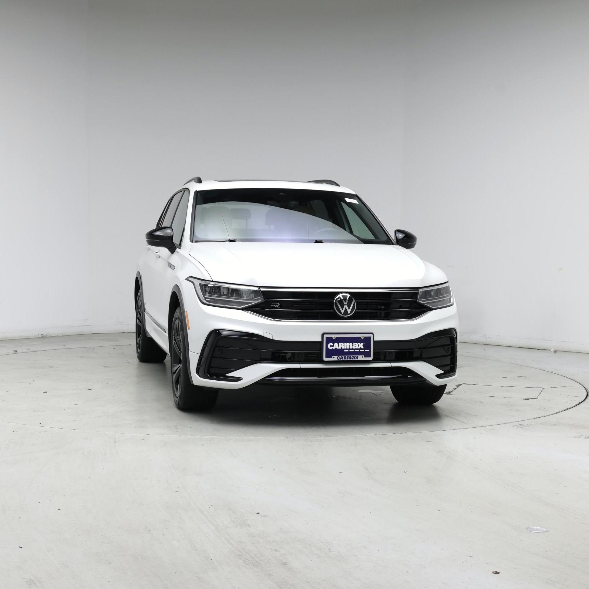Thumbnail: 2023 Volkswagen Tiguan - 5