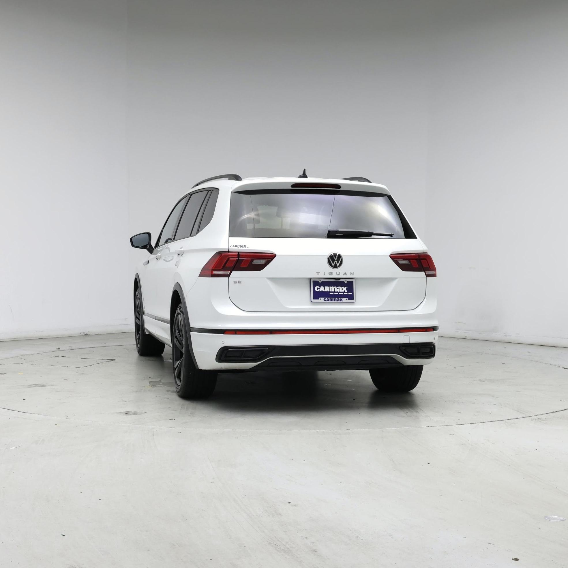 Thumbnail: 2023 Volkswagen Tiguan - 6