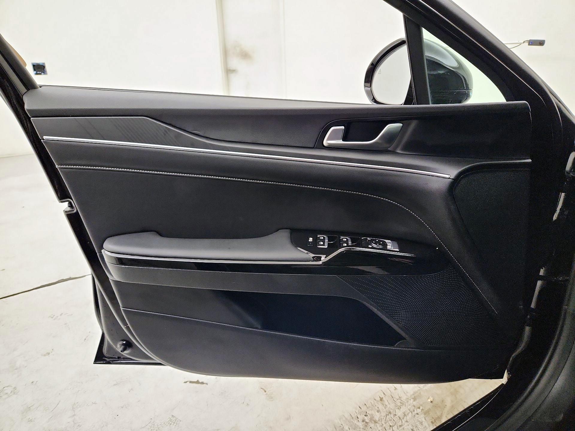 Thumbnail: 2025 Kia K5 - 12